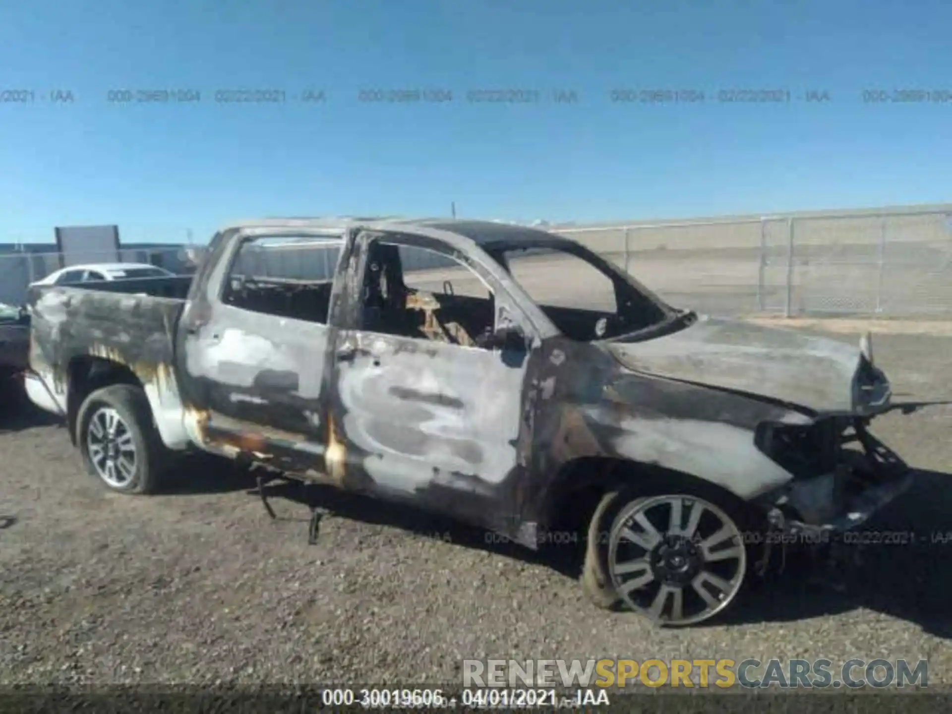 6 Photograph of a damaged car 5TFDY5F12LX915953 TOYOTA TUNDRA 4WD 2020