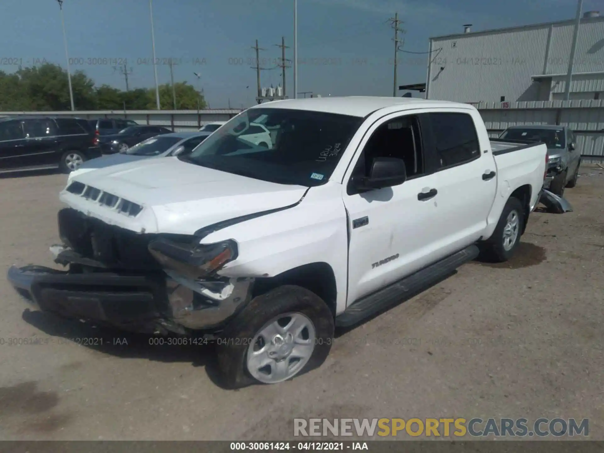 2 Photograph of a damaged car 5TFDY5F12LX917587 TOYOTA TUNDRA 4WD 2020