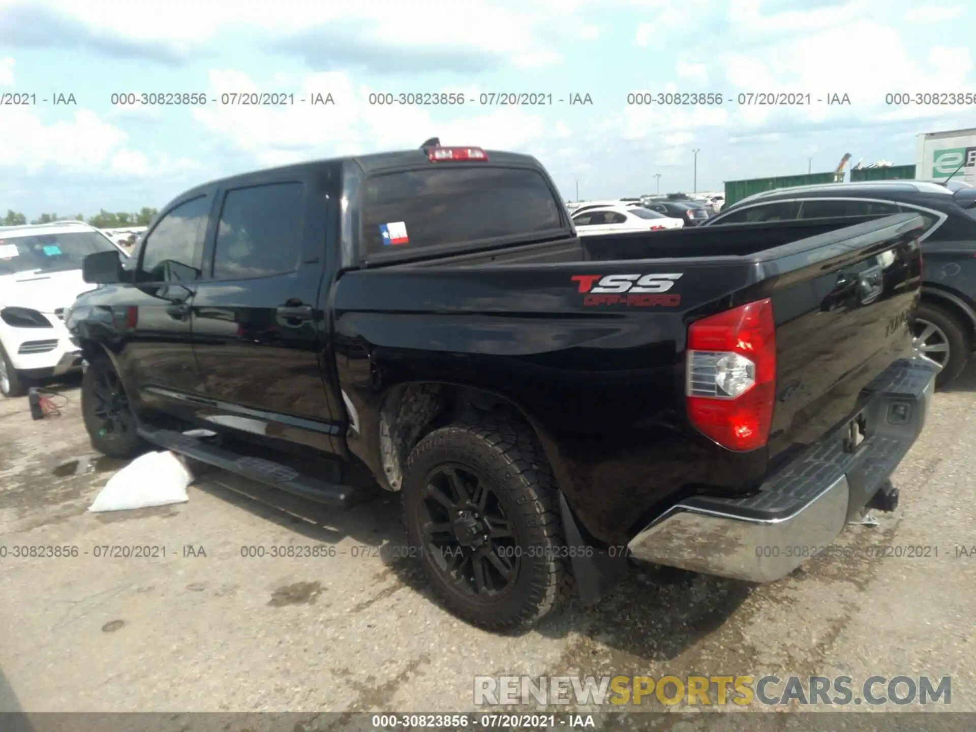 3 Photograph of a damaged car 5TFDY5F12LX918271 TOYOTA TUNDRA 4WD 2020