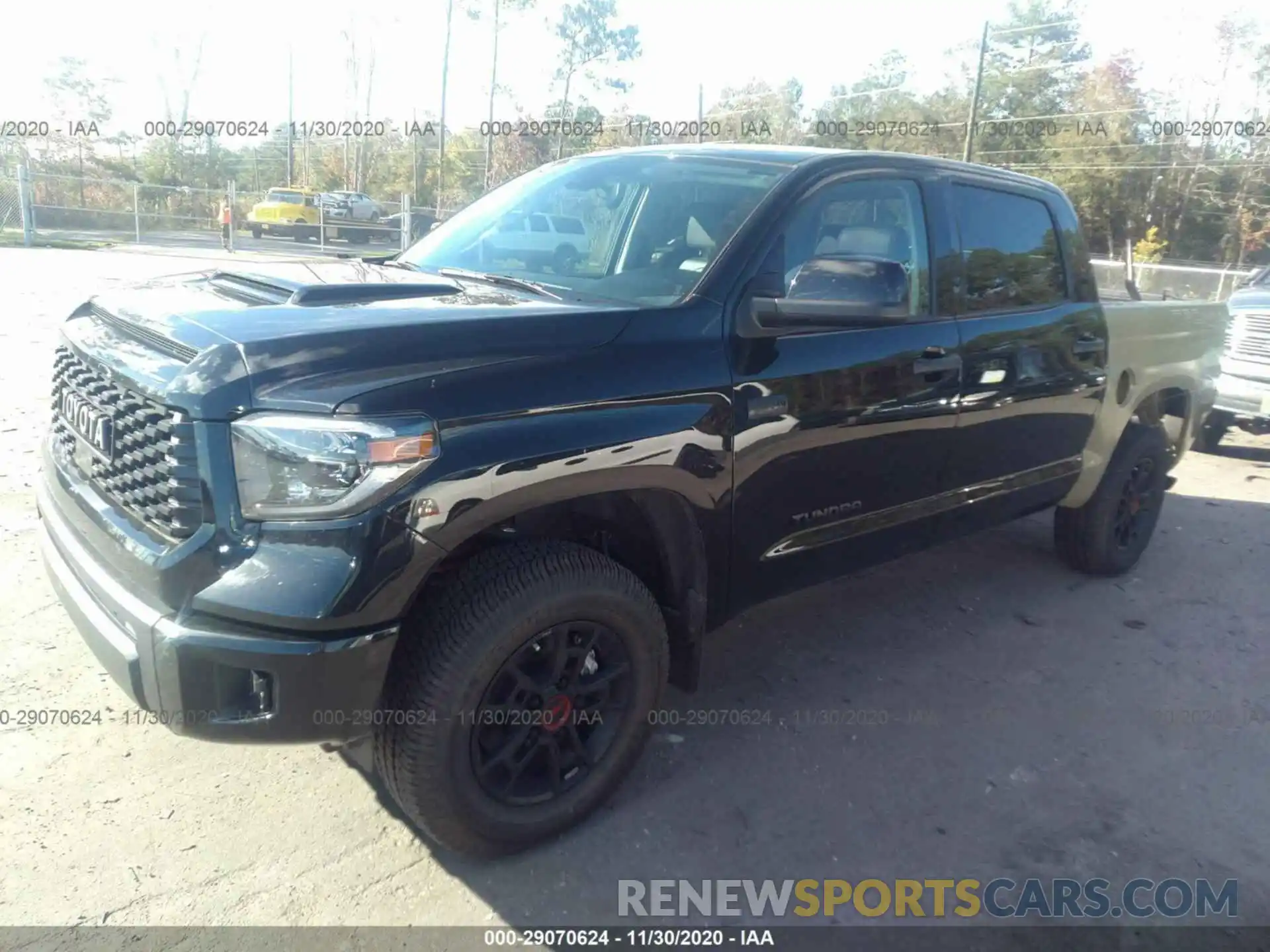 2 Фотография поврежденного автомобиля 5TFDY5F12LX935409 TOYOTA TUNDRA 4WD 2020