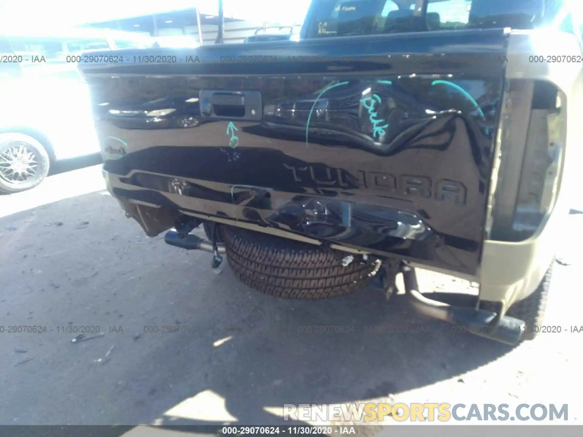 6 Photograph of a damaged car 5TFDY5F12LX935409 TOYOTA TUNDRA 4WD 2020