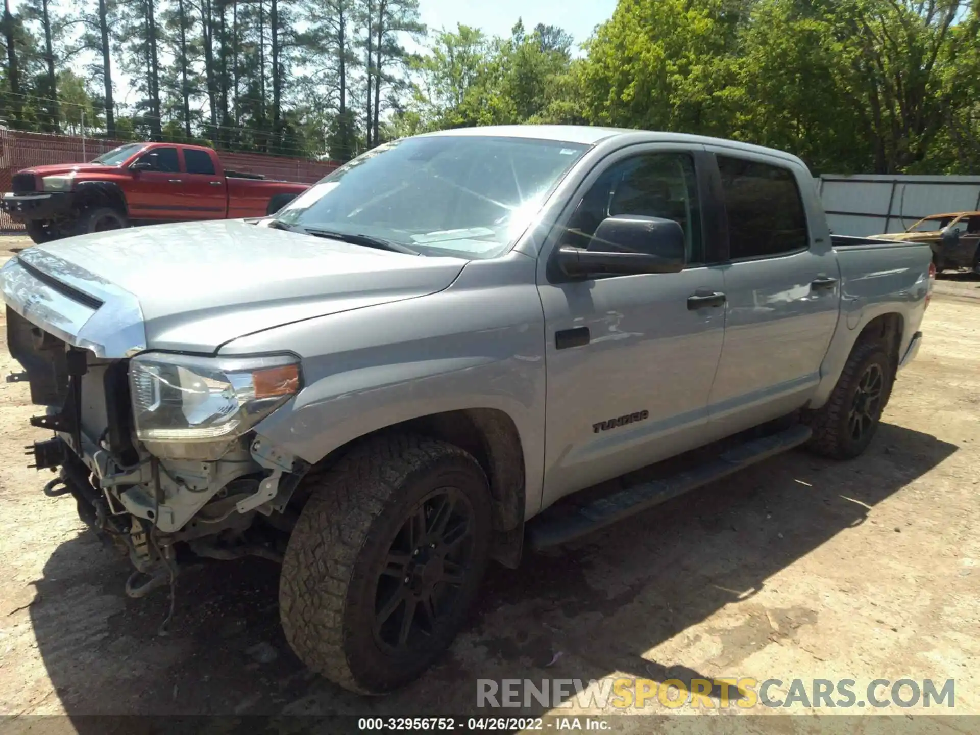 2 Photograph of a damaged car 5TFDY5F12LX940514 TOYOTA TUNDRA 4WD 2020