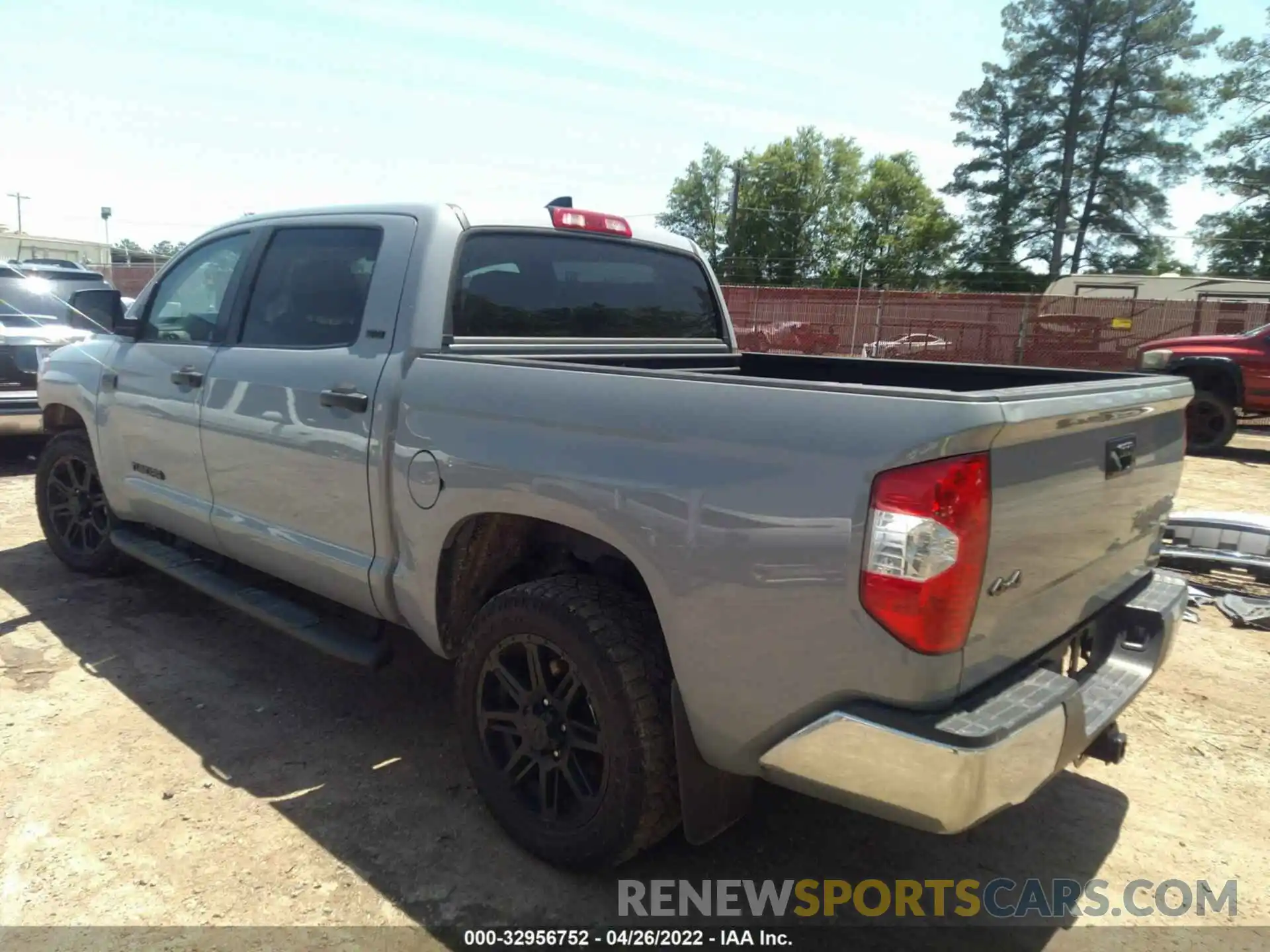 3 Photograph of a damaged car 5TFDY5F12LX940514 TOYOTA TUNDRA 4WD 2020