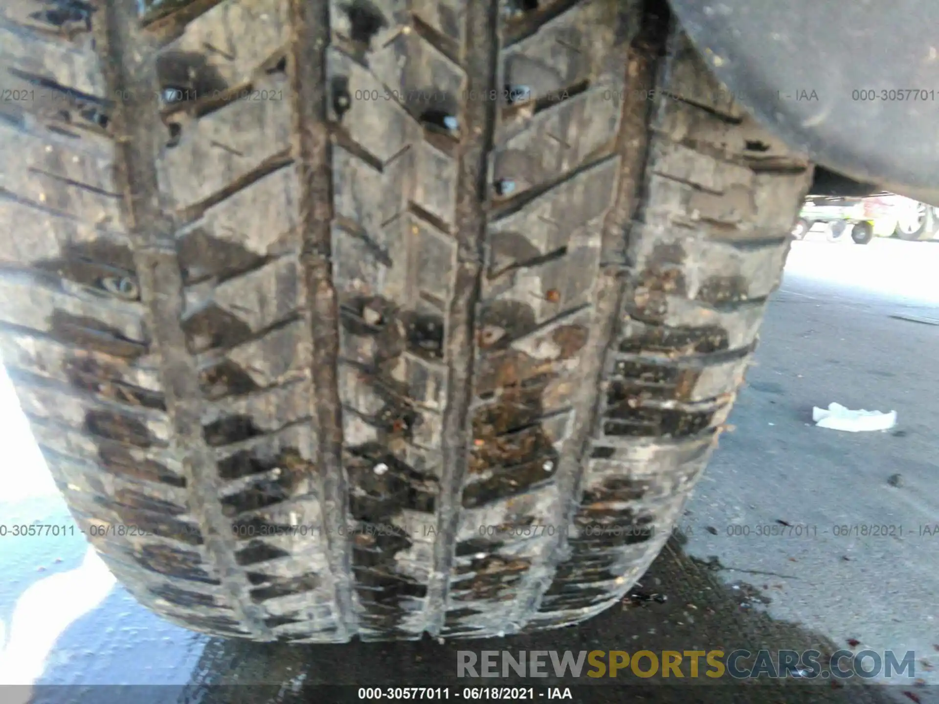 13 Photograph of a damaged car 5TFDY5F13LX887578 TOYOTA TUNDRA 4WD 2020