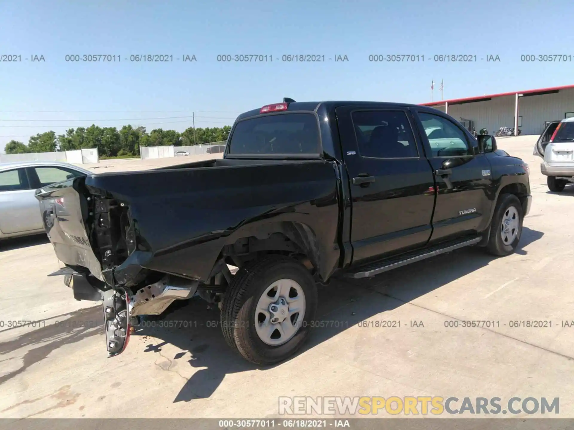 4 Photograph of a damaged car 5TFDY5F13LX887578 TOYOTA TUNDRA 4WD 2020