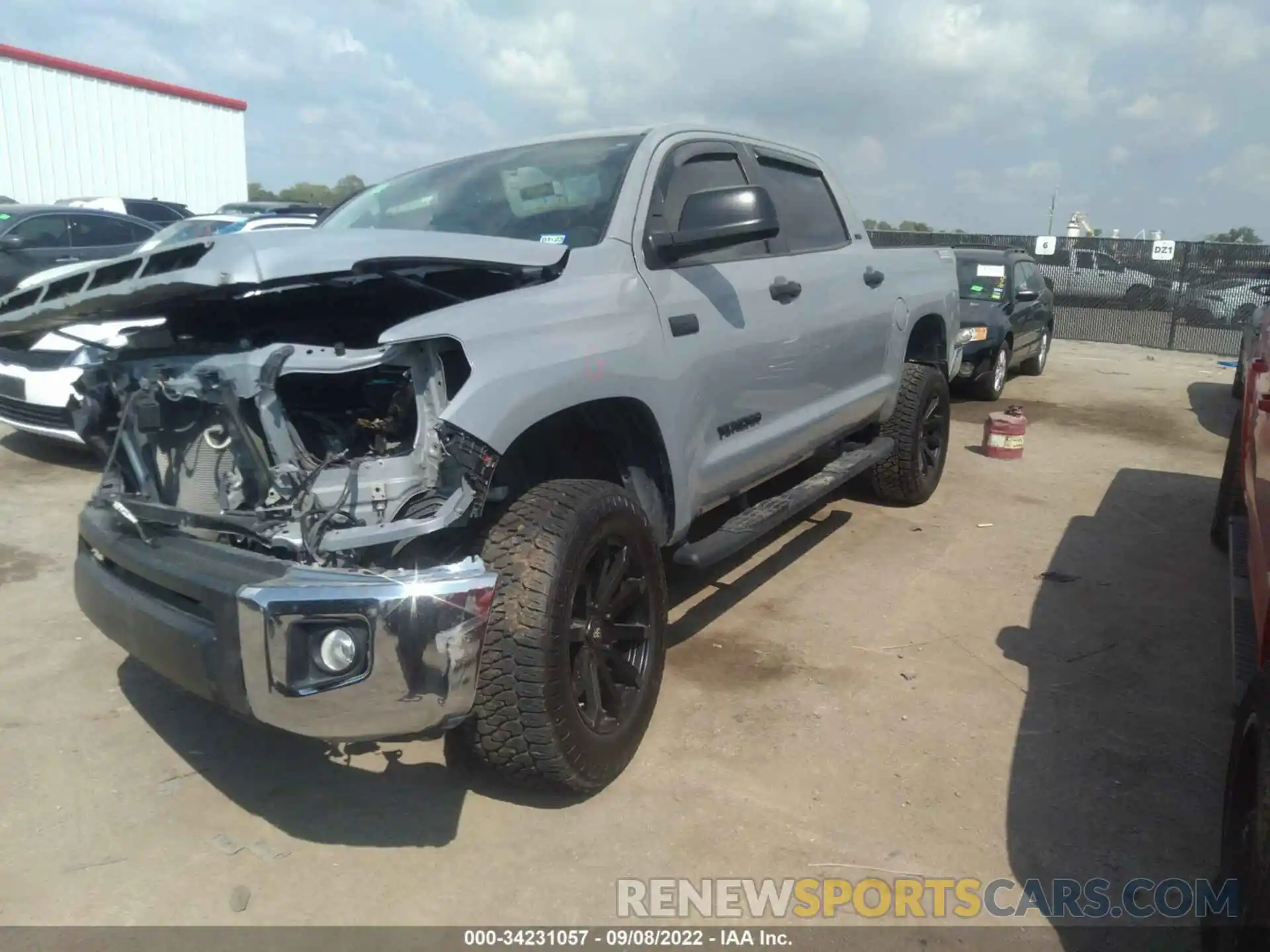 2 Photograph of a damaged car 5TFDY5F13LX898709 TOYOTA TUNDRA 4WD 2020