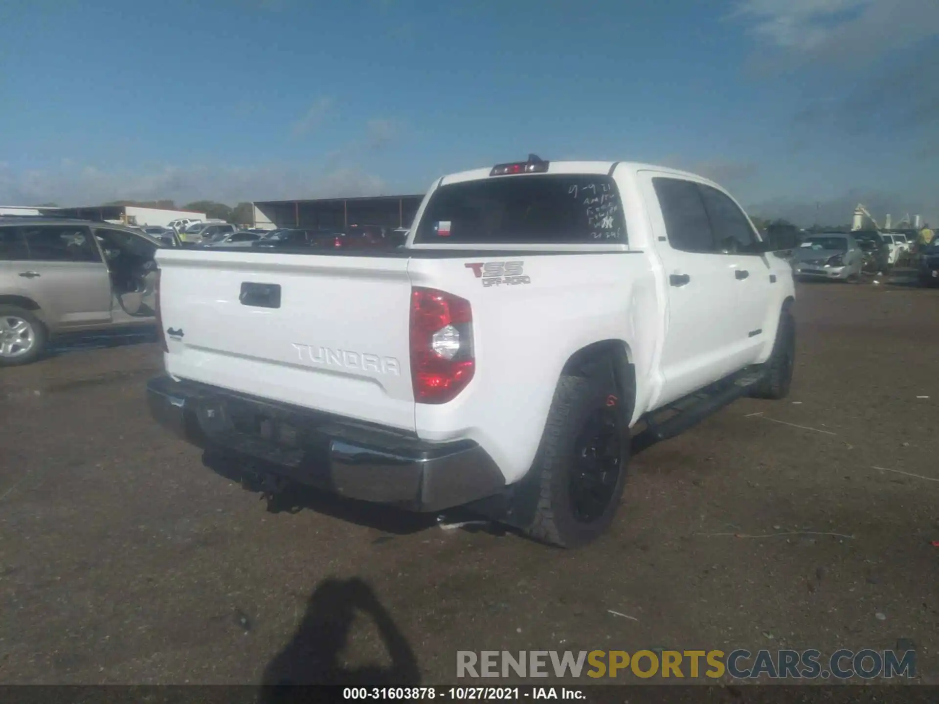 4 Photograph of a damaged car 5TFDY5F13LX903911 TOYOTA TUNDRA 4WD 2020