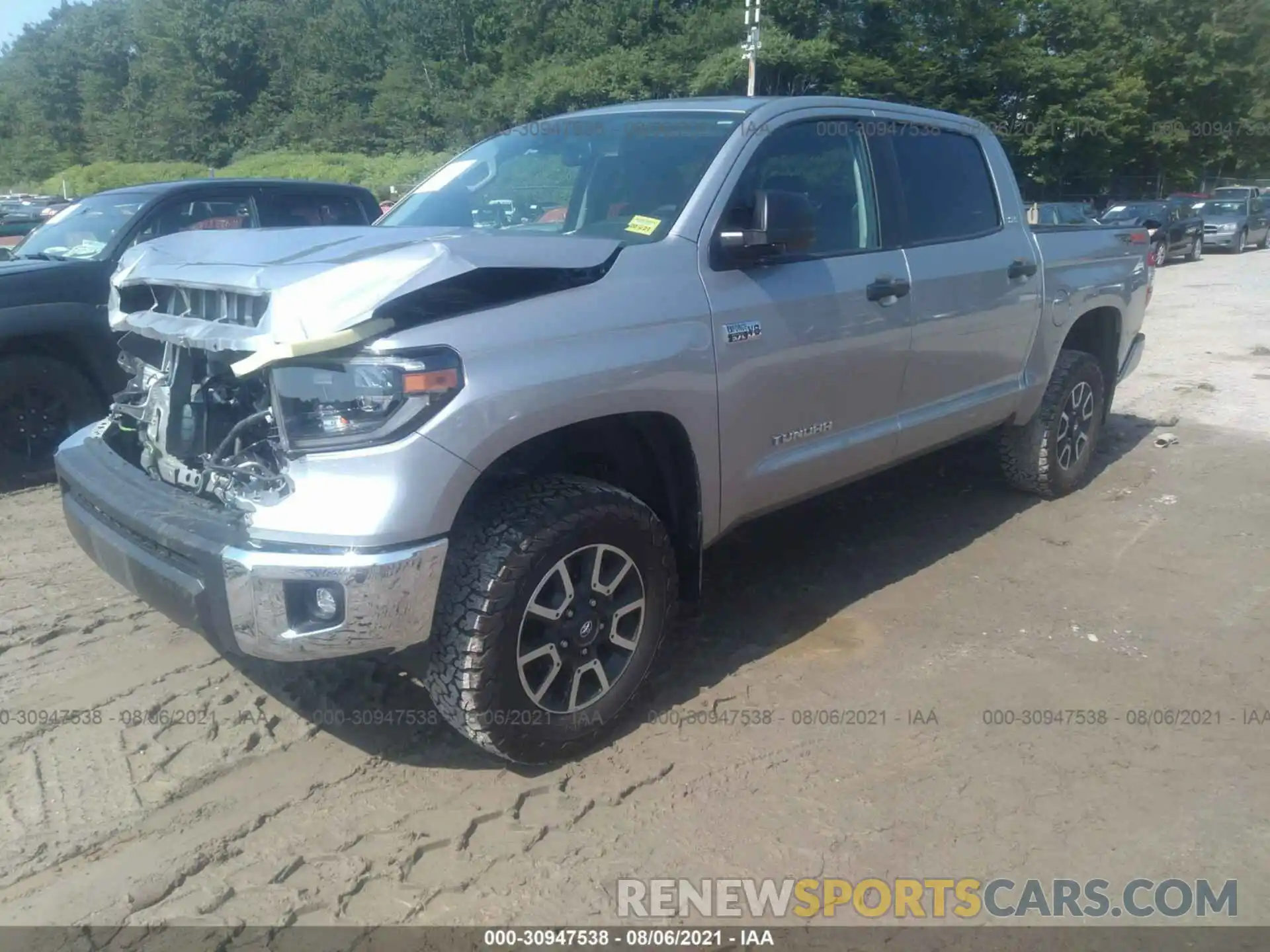 2 Photograph of a damaged car 5TFDY5F13LX935855 TOYOTA TUNDRA 4WD 2020