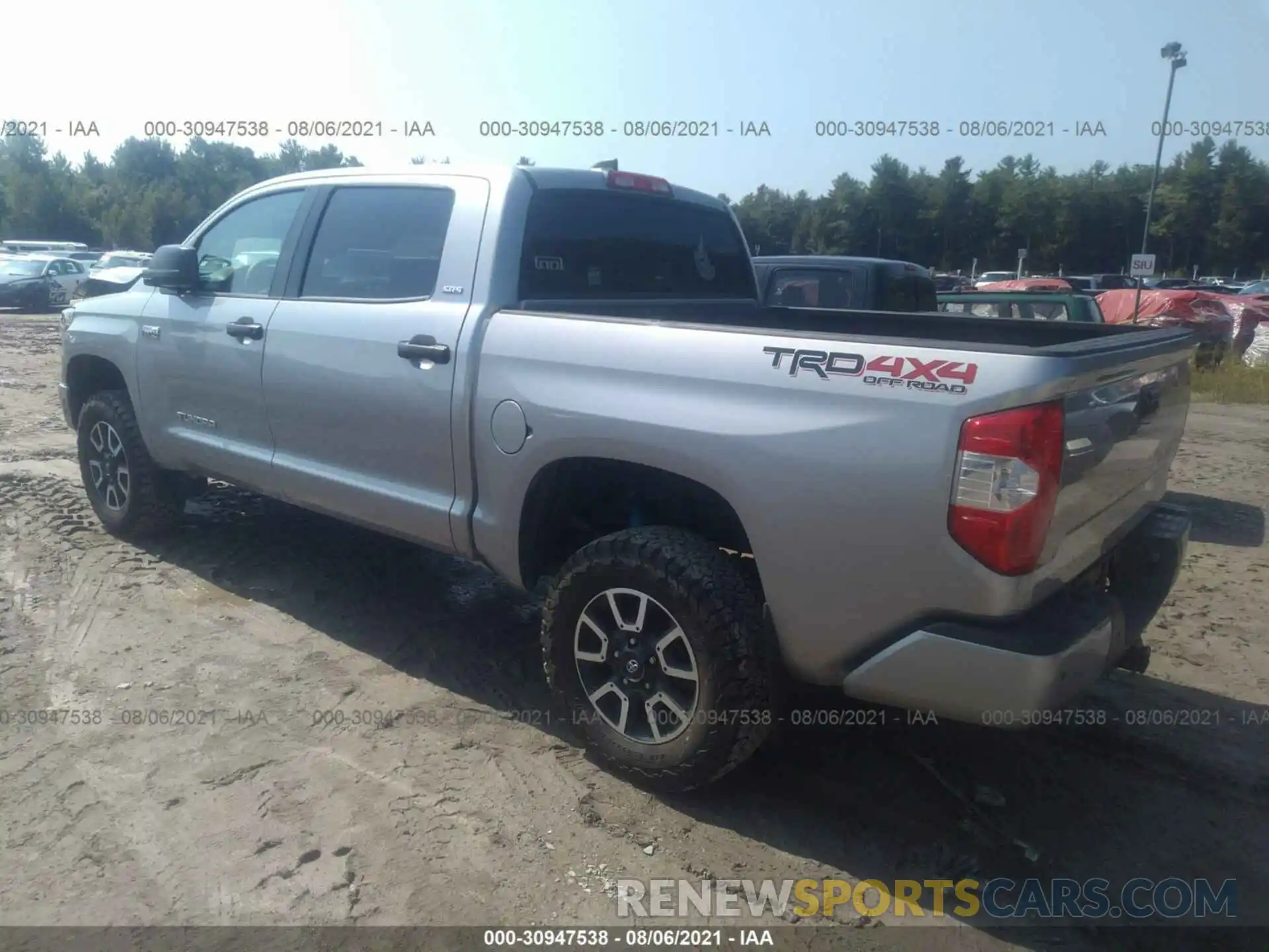 3 Фотография поврежденного автомобиля 5TFDY5F13LX935855 TOYOTA TUNDRA 4WD 2020