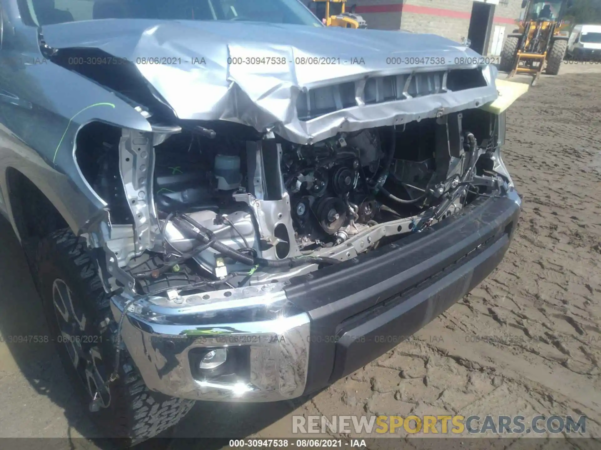 6 Photograph of a damaged car 5TFDY5F13LX935855 TOYOTA TUNDRA 4WD 2020