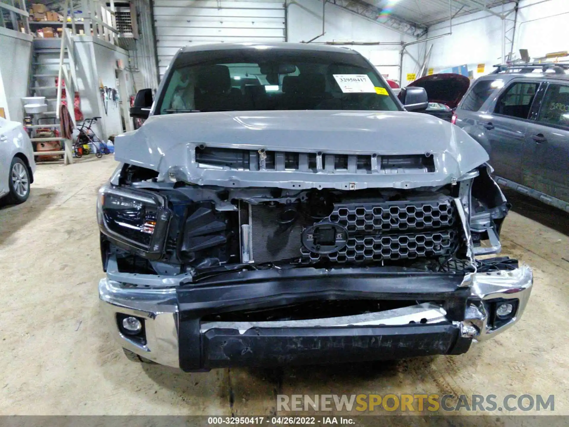 6 Photograph of a damaged car 5TFDY5F13LX939694 TOYOTA TUNDRA 4WD 2020