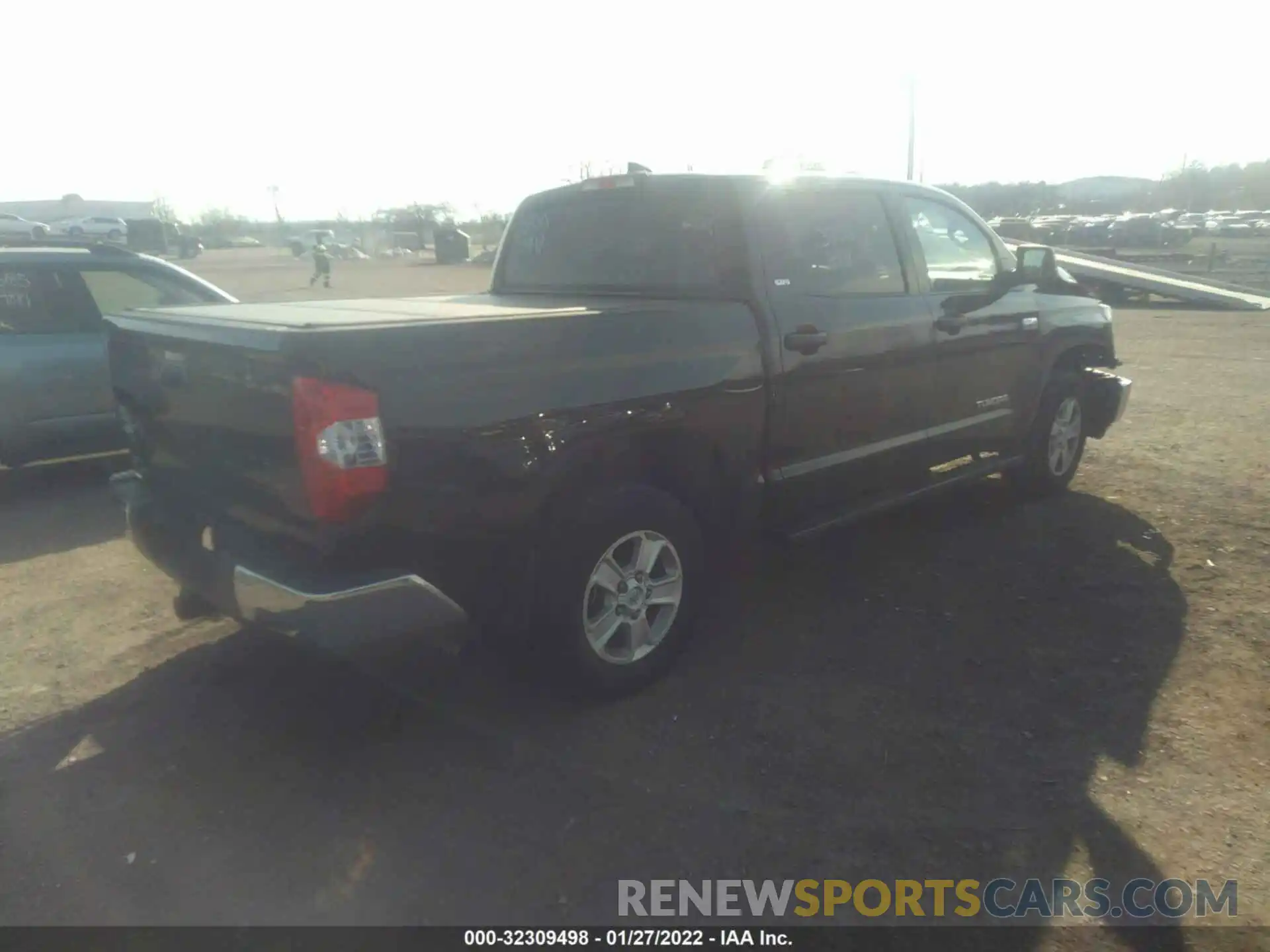 4 Фотография поврежденного автомобиля 5TFDY5F13LX941851 TOYOTA TUNDRA 4WD 2020