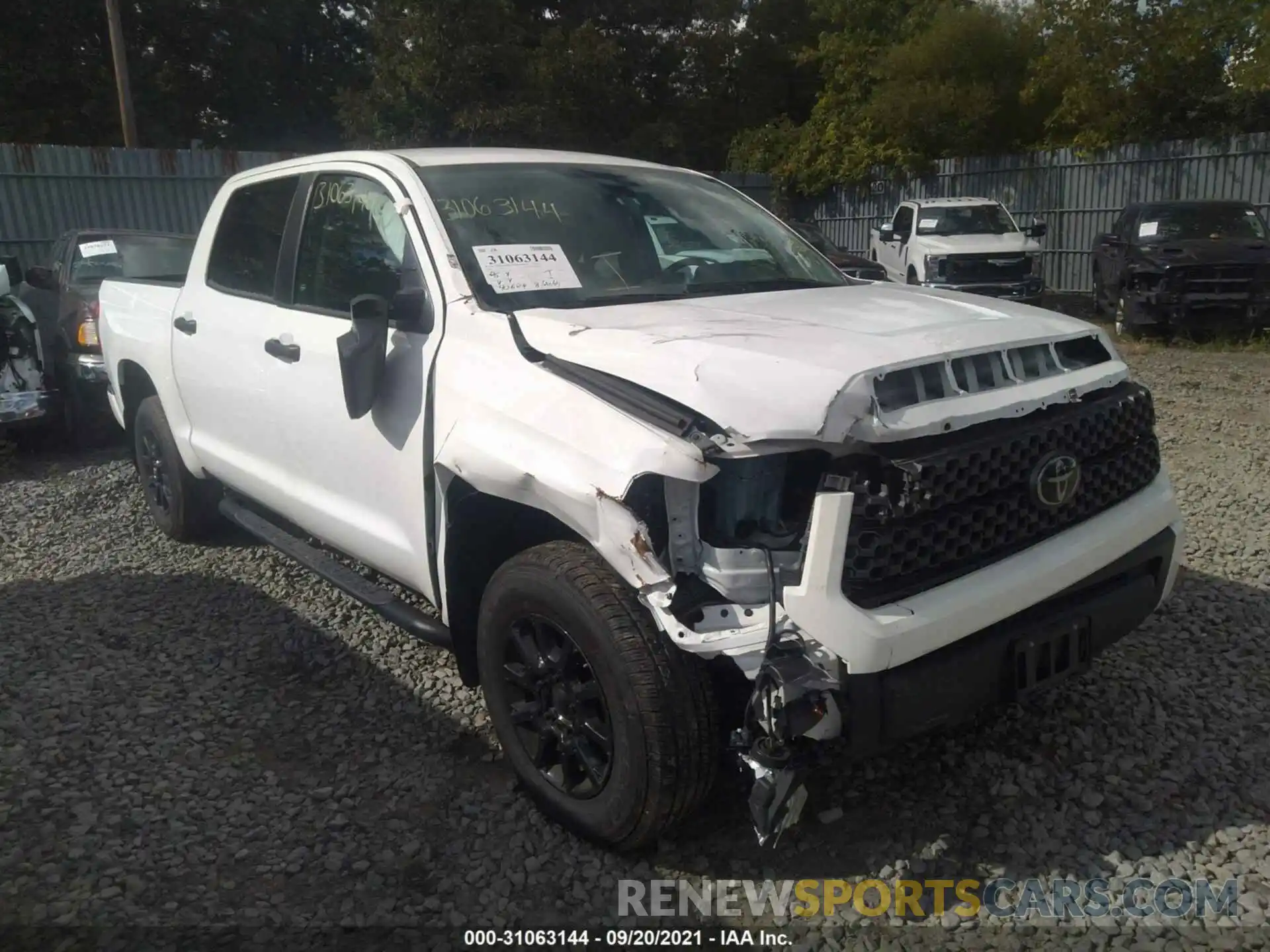 1 Photograph of a damaged car 5TFDY5F14LX912326 TOYOTA TUNDRA 4WD 2020