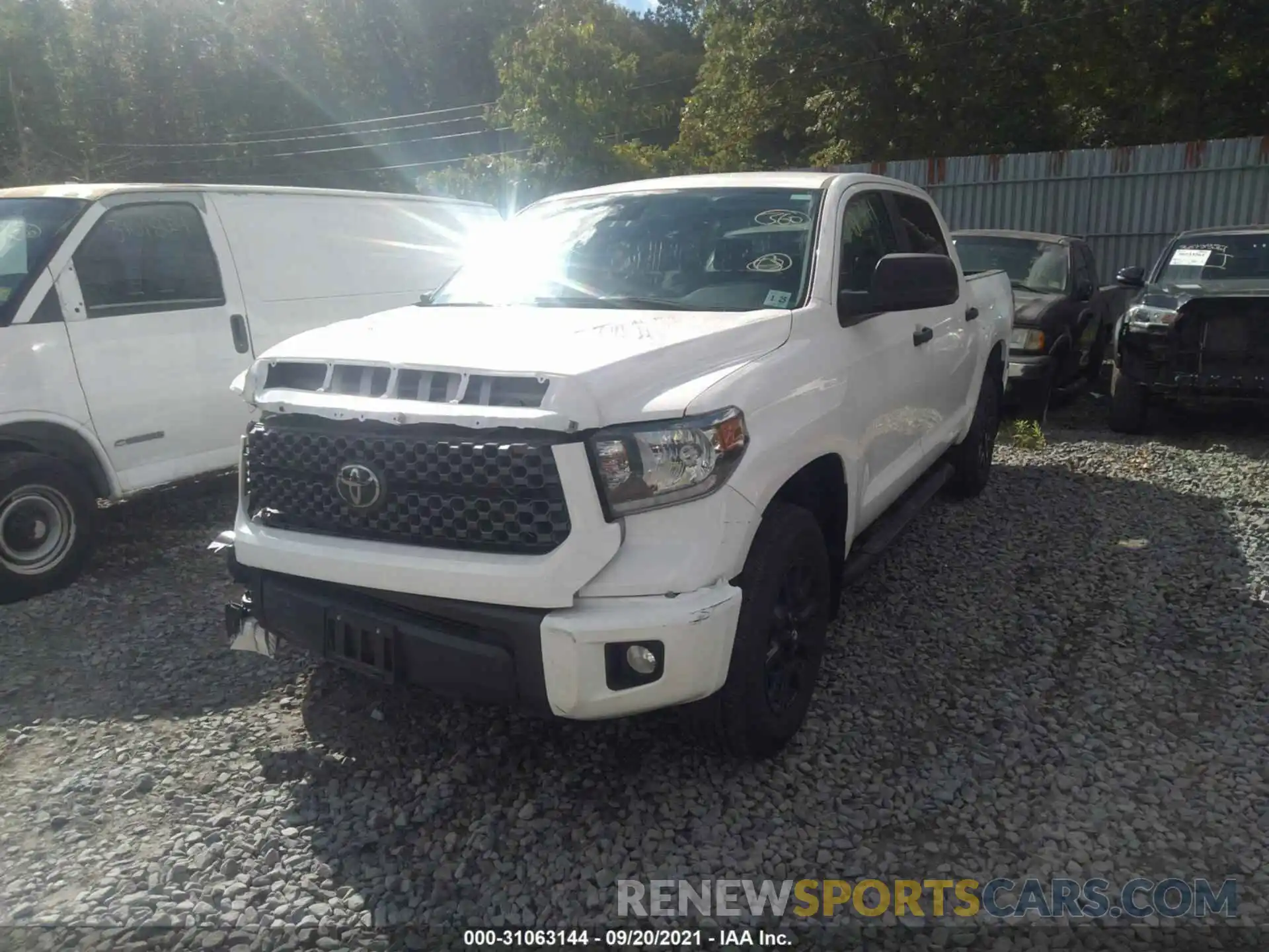 2 Photograph of a damaged car 5TFDY5F14LX912326 TOYOTA TUNDRA 4WD 2020