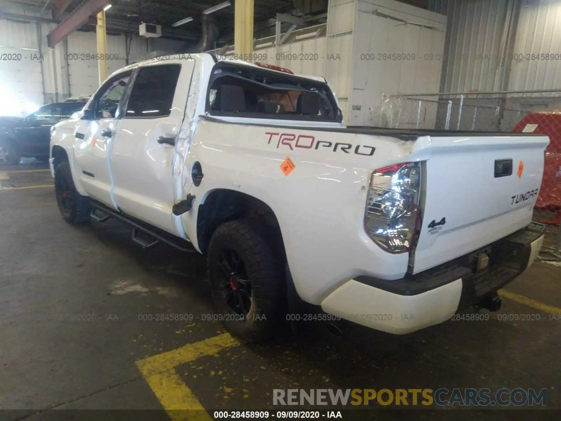 3 Фотография поврежденного автомобиля 5TFDY5F14LX930390 TOYOTA TUNDRA 4WD 2020