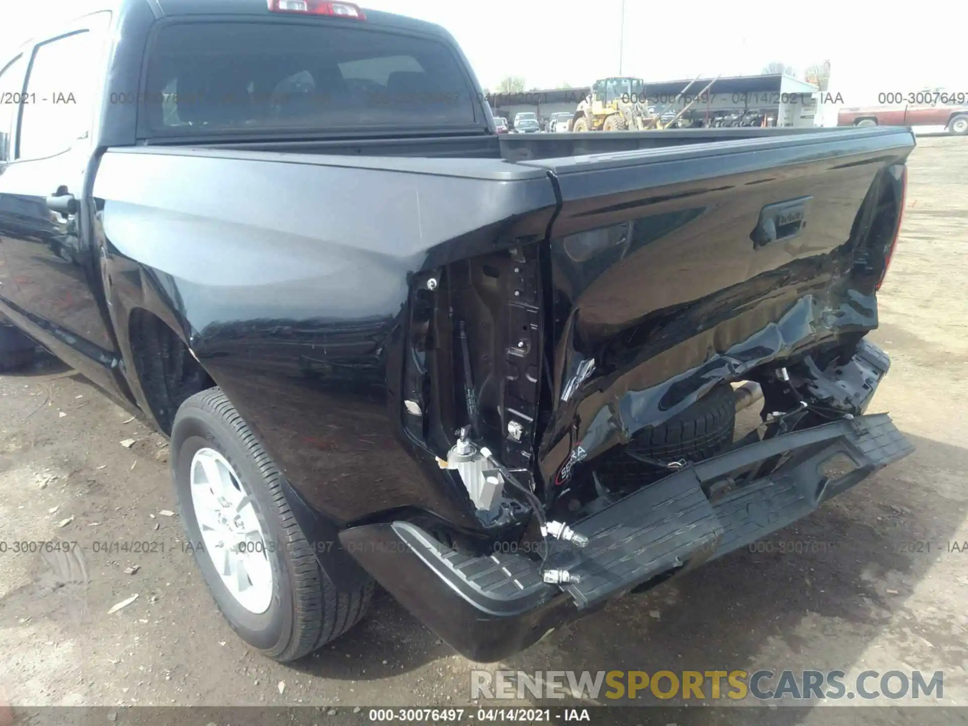 6 Photograph of a damaged car 5TFDY5F14LX942880 TOYOTA TUNDRA 4WD 2020