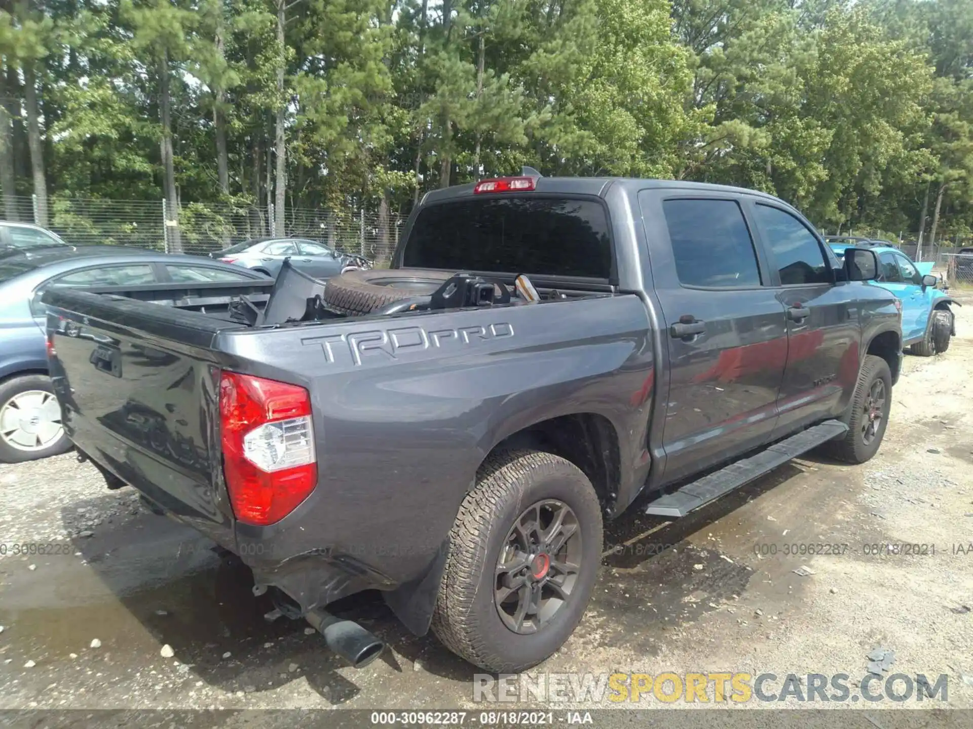 4 Photograph of a damaged car 5TFDY5F14LX949537 TOYOTA TUNDRA 4WD 2020