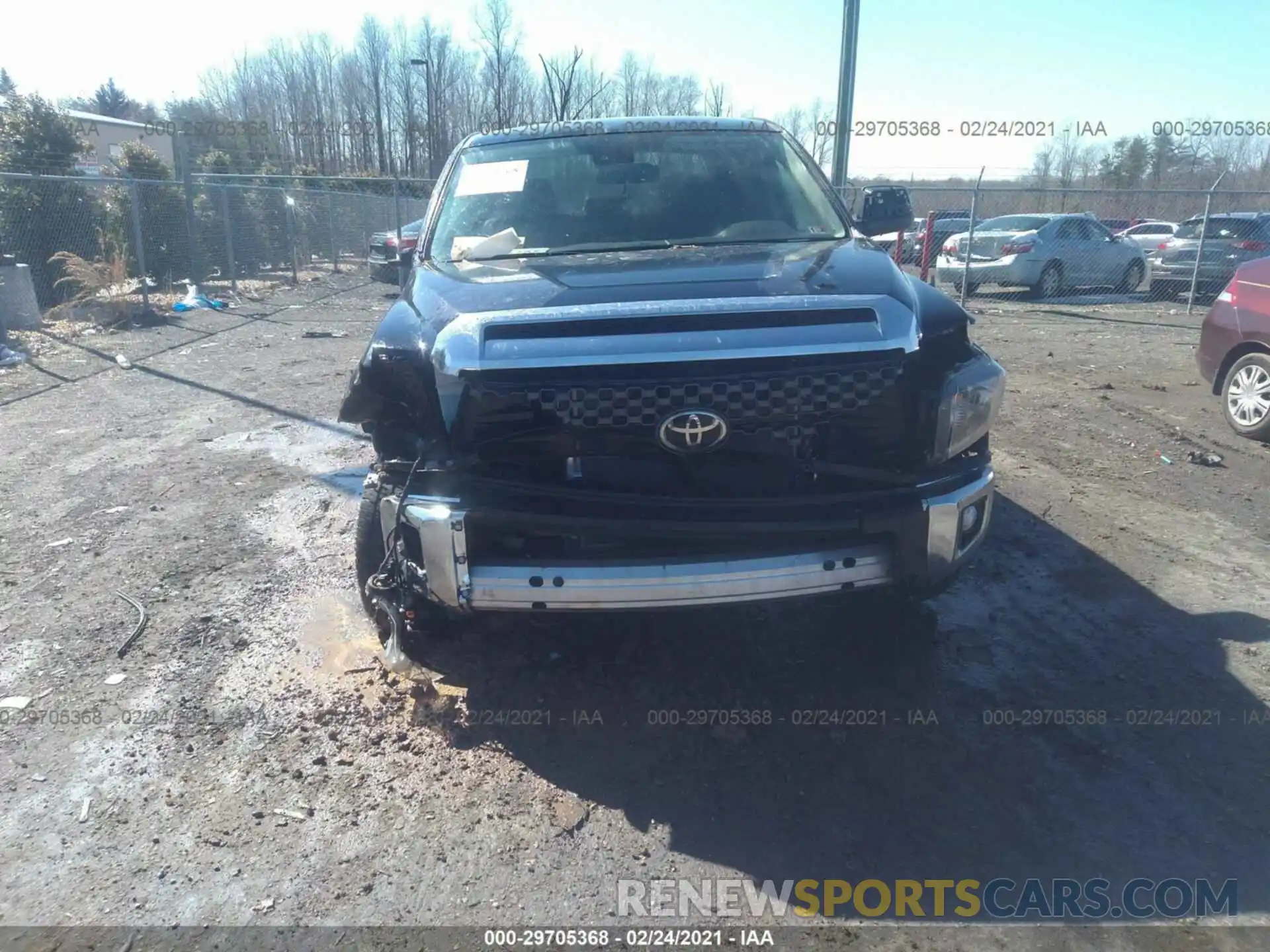 6 Photograph of a damaged car 5TFDY5F15LX915428 TOYOTA TUNDRA 4WD 2020