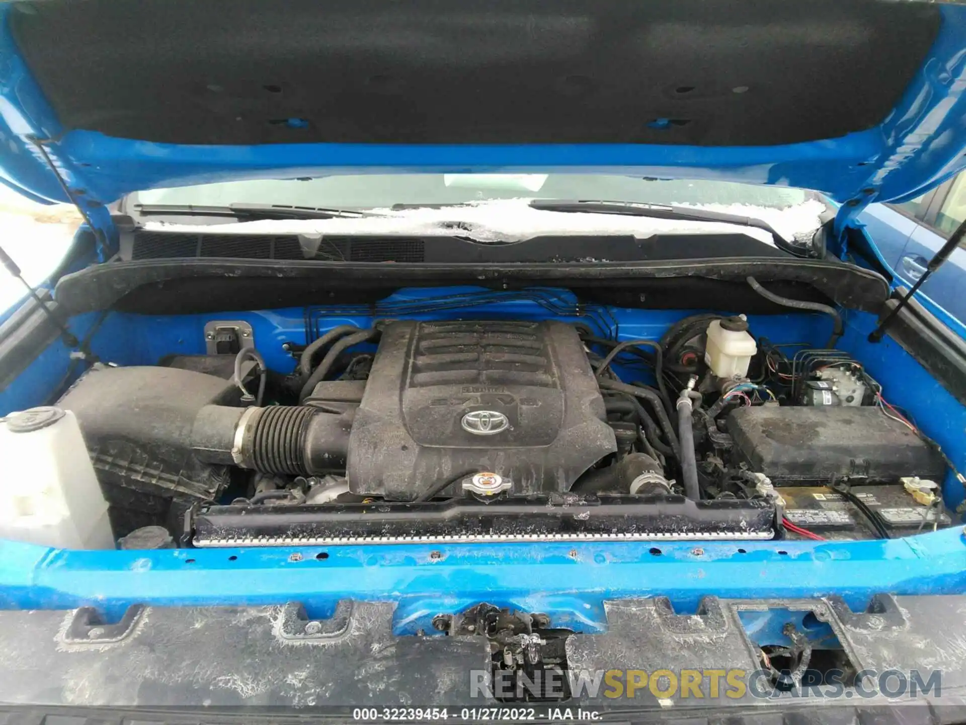 10 Фотография поврежденного автомобиля 5TFDY5F15LX928793 TOYOTA TUNDRA 4WD 2020