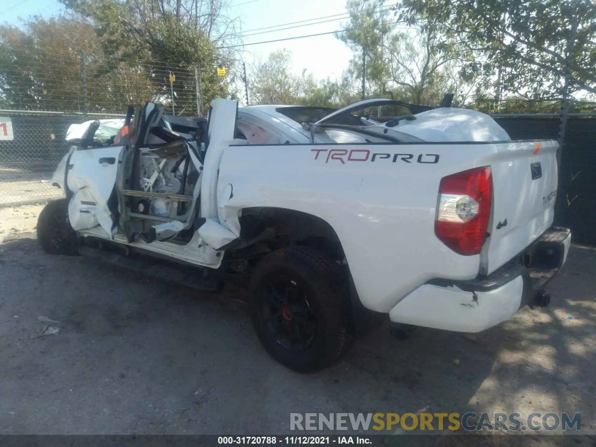 3 Photograph of a damaged car 5TFDY5F15LX932827 TOYOTA TUNDRA 4WD 2020