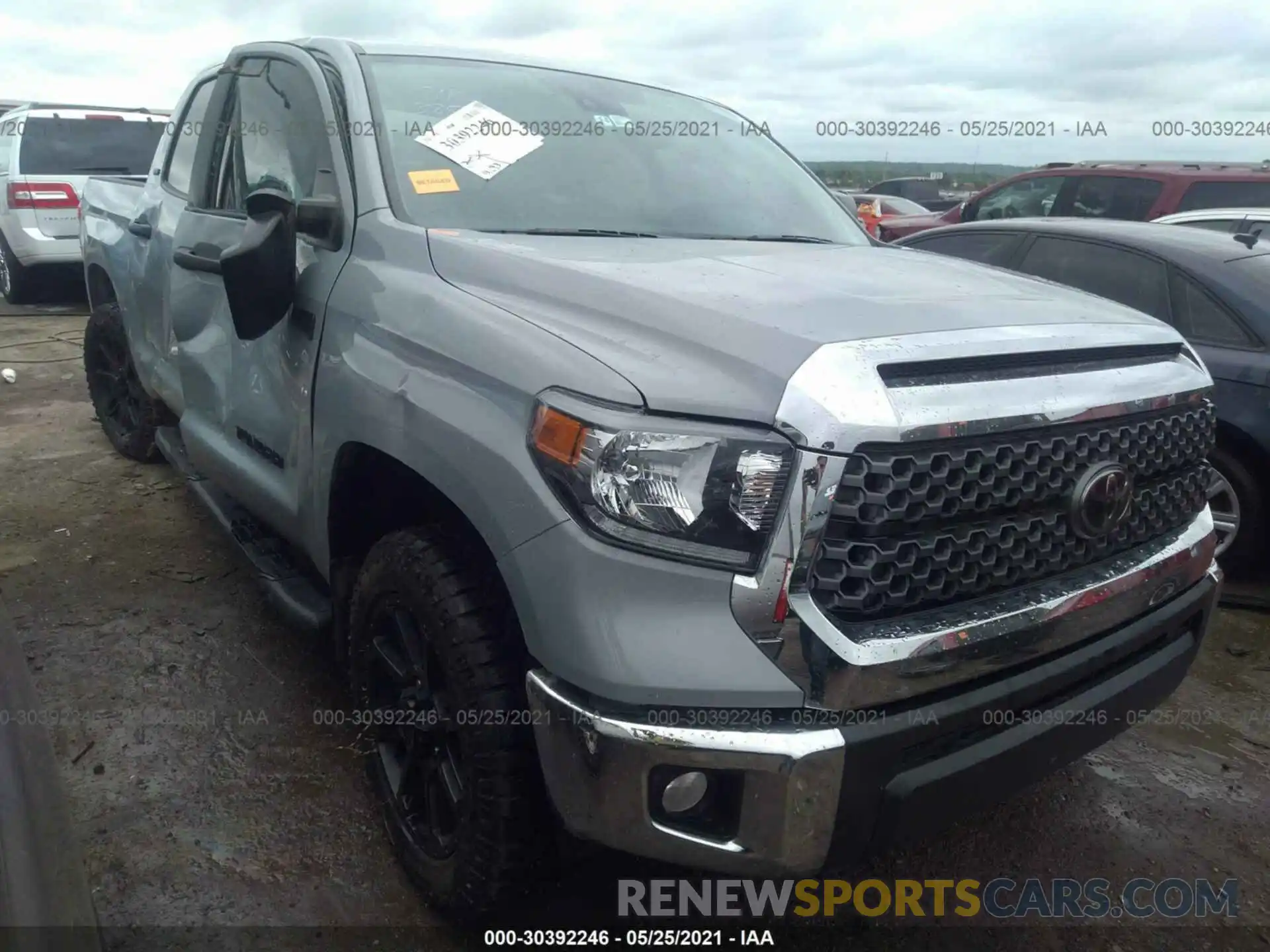 1 Photograph of a damaged car 5TFDY5F15LX935663 TOYOTA TUNDRA 4WD 2020