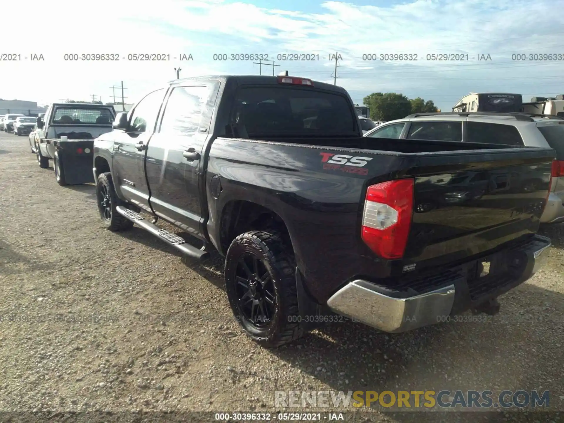 3 Photograph of a damaged car 5TFDY5F16LX899370 TOYOTA TUNDRA 4WD 2020