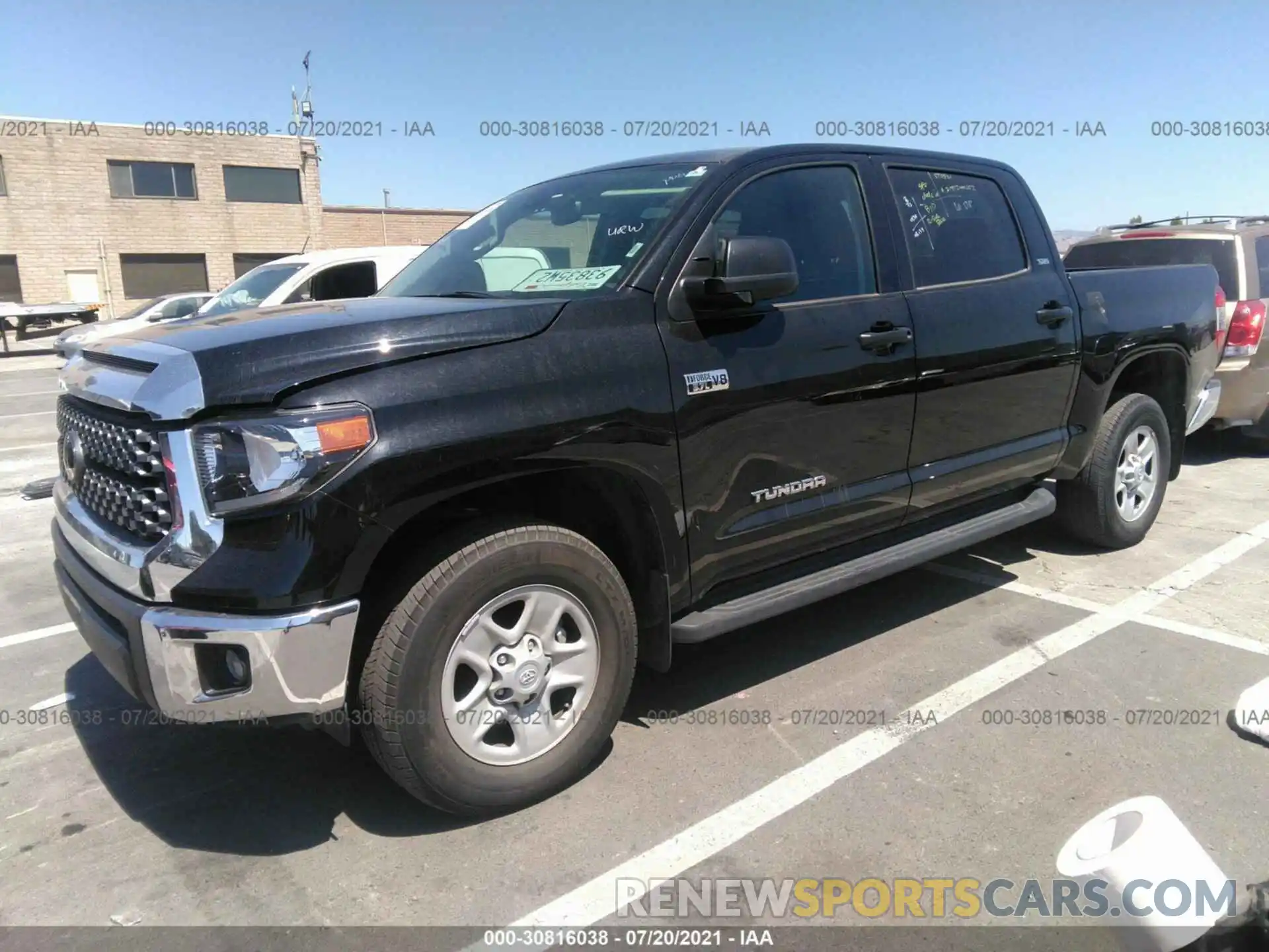 2 Photograph of a damaged car 5TFDY5F16LX904549 TOYOTA TUNDRA 4WD 2020