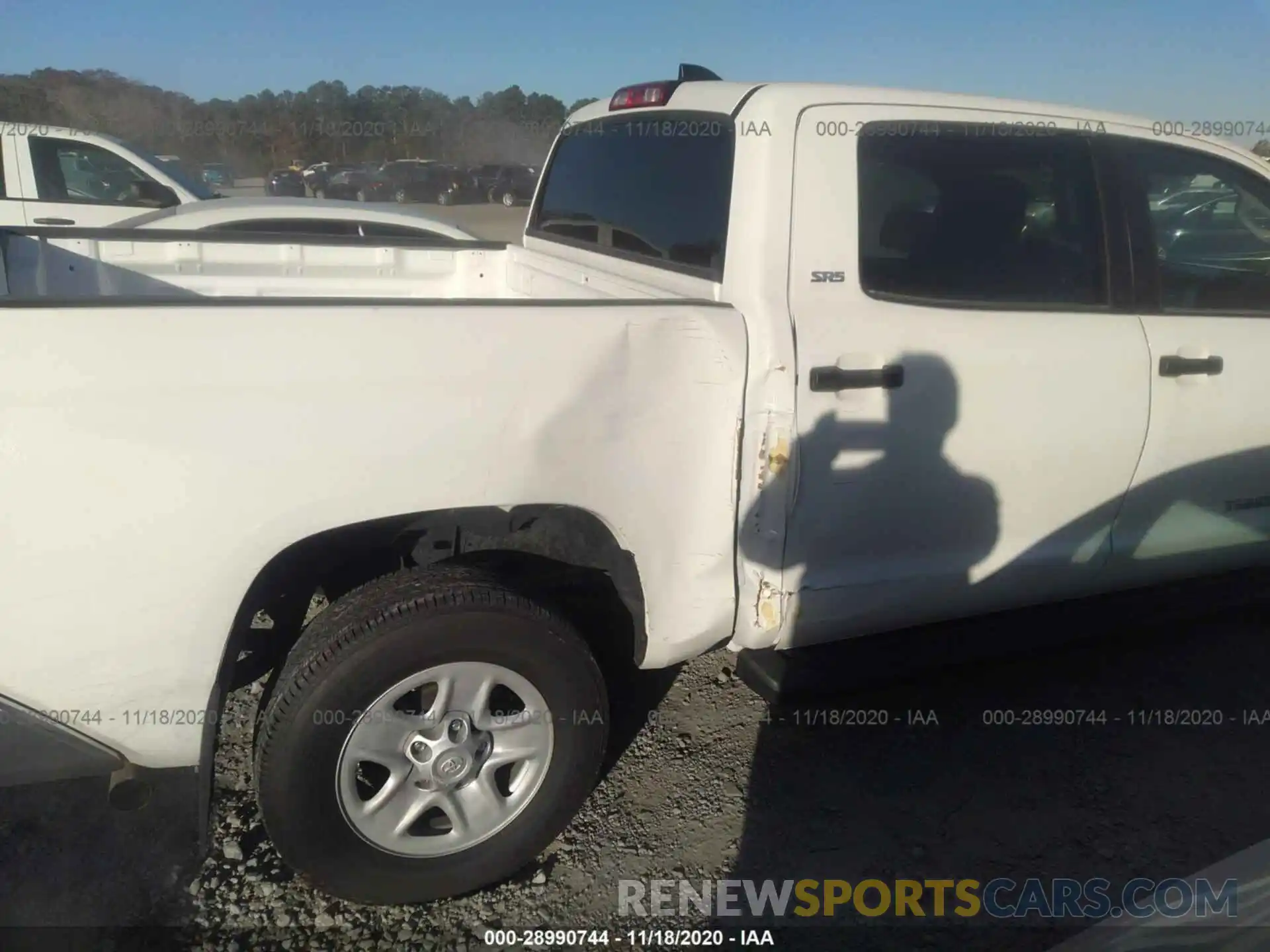 6 Photograph of a damaged car 5TFDY5F16LX908858 TOYOTA TUNDRA 4WD 2020