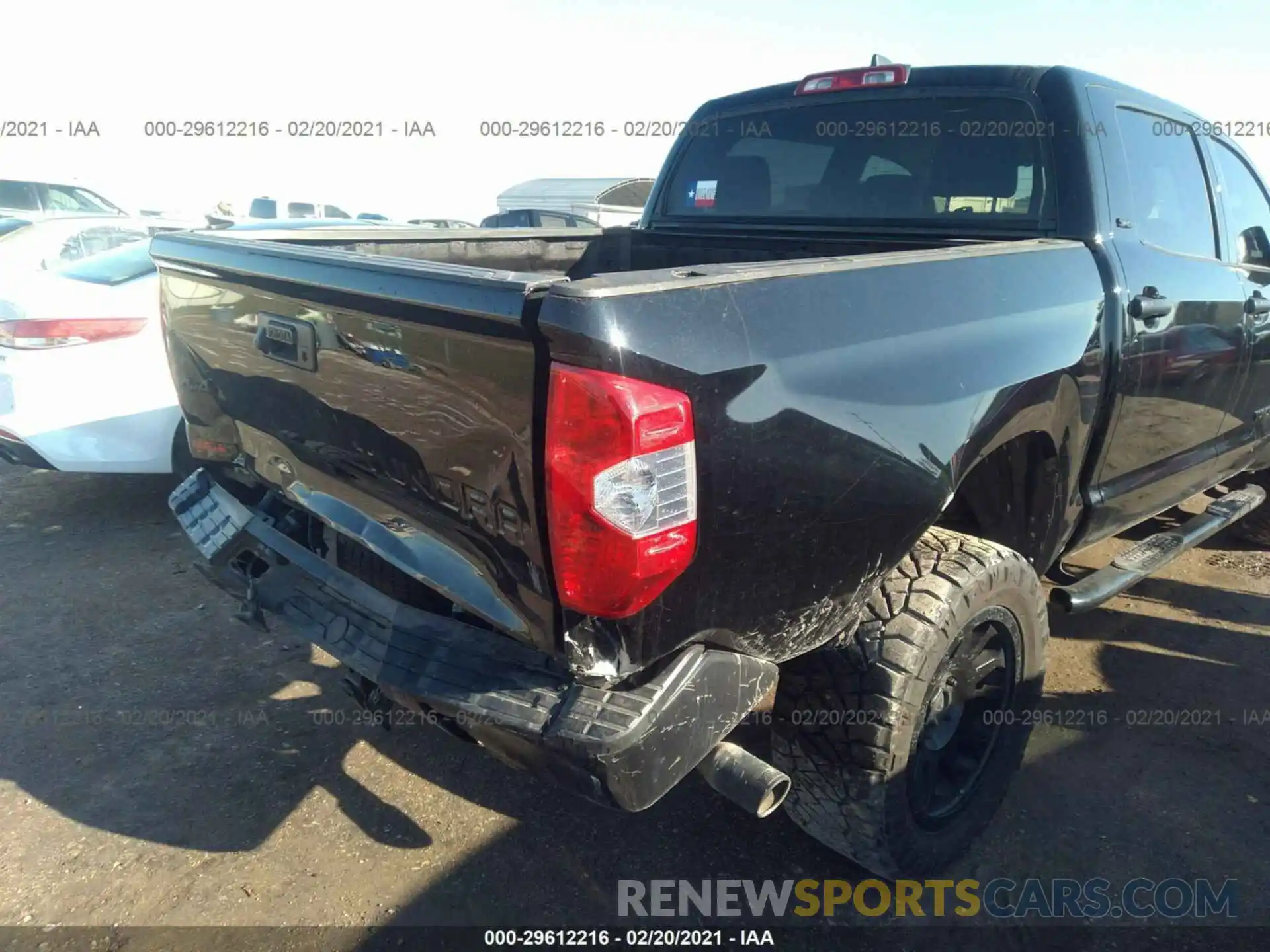 6 Photograph of a damaged car 5TFDY5F16LX917494 TOYOTA TUNDRA 4WD 2020