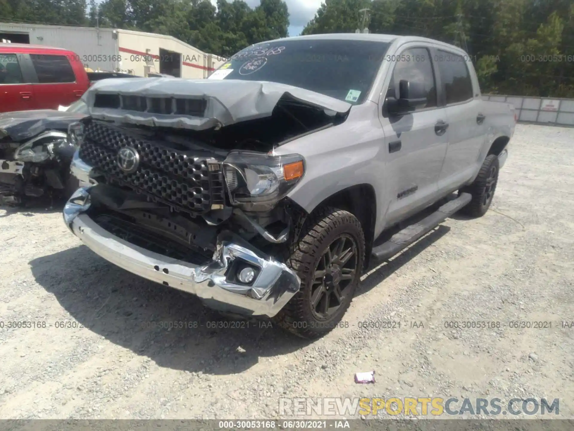 2 Фотография поврежденного автомобиля 5TFDY5F16LX931900 TOYOTA TUNDRA 4WD 2020