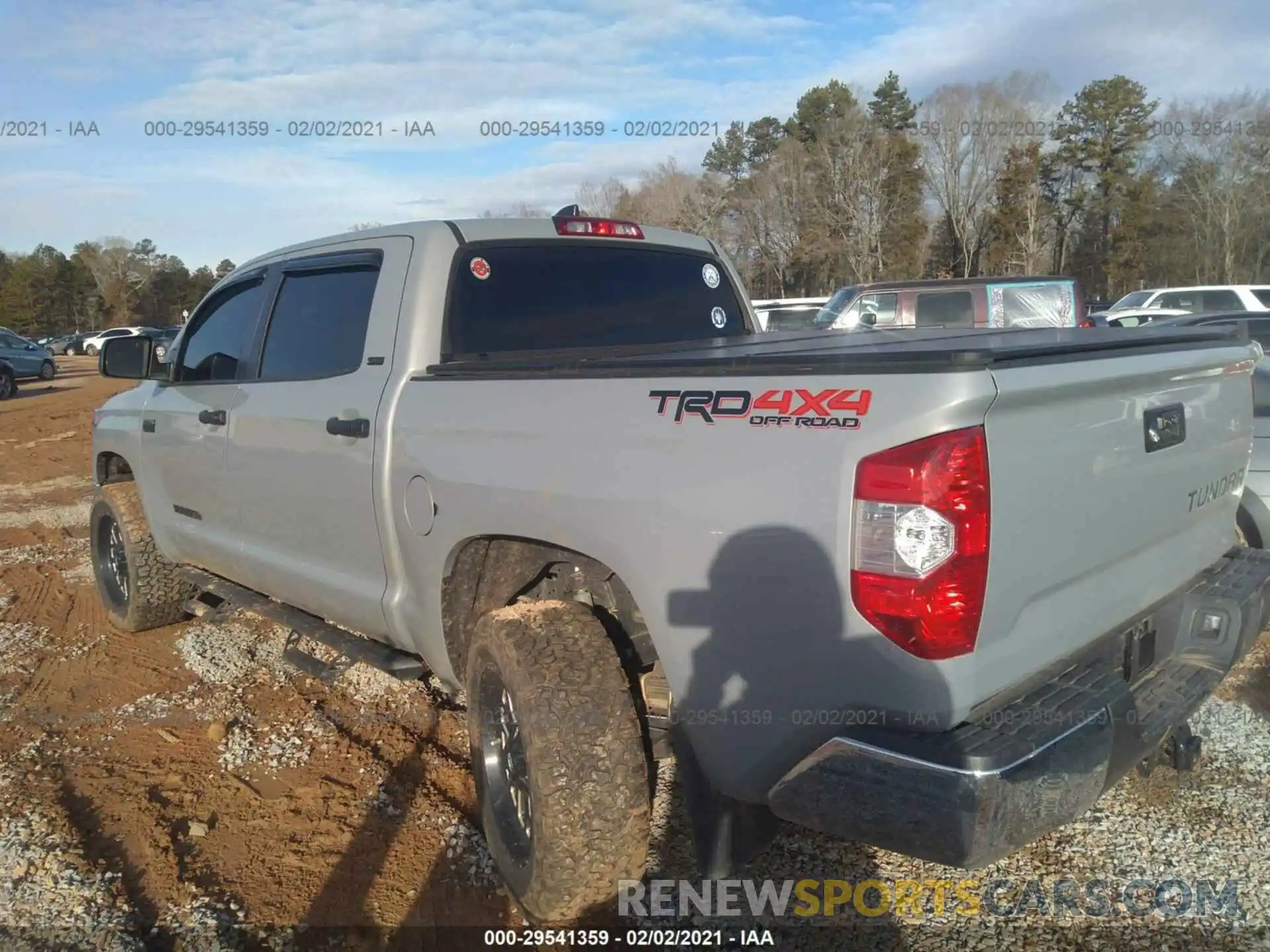 3 Photograph of a damaged car 5TFDY5F17LX871836 TOYOTA TUNDRA 4WD 2020