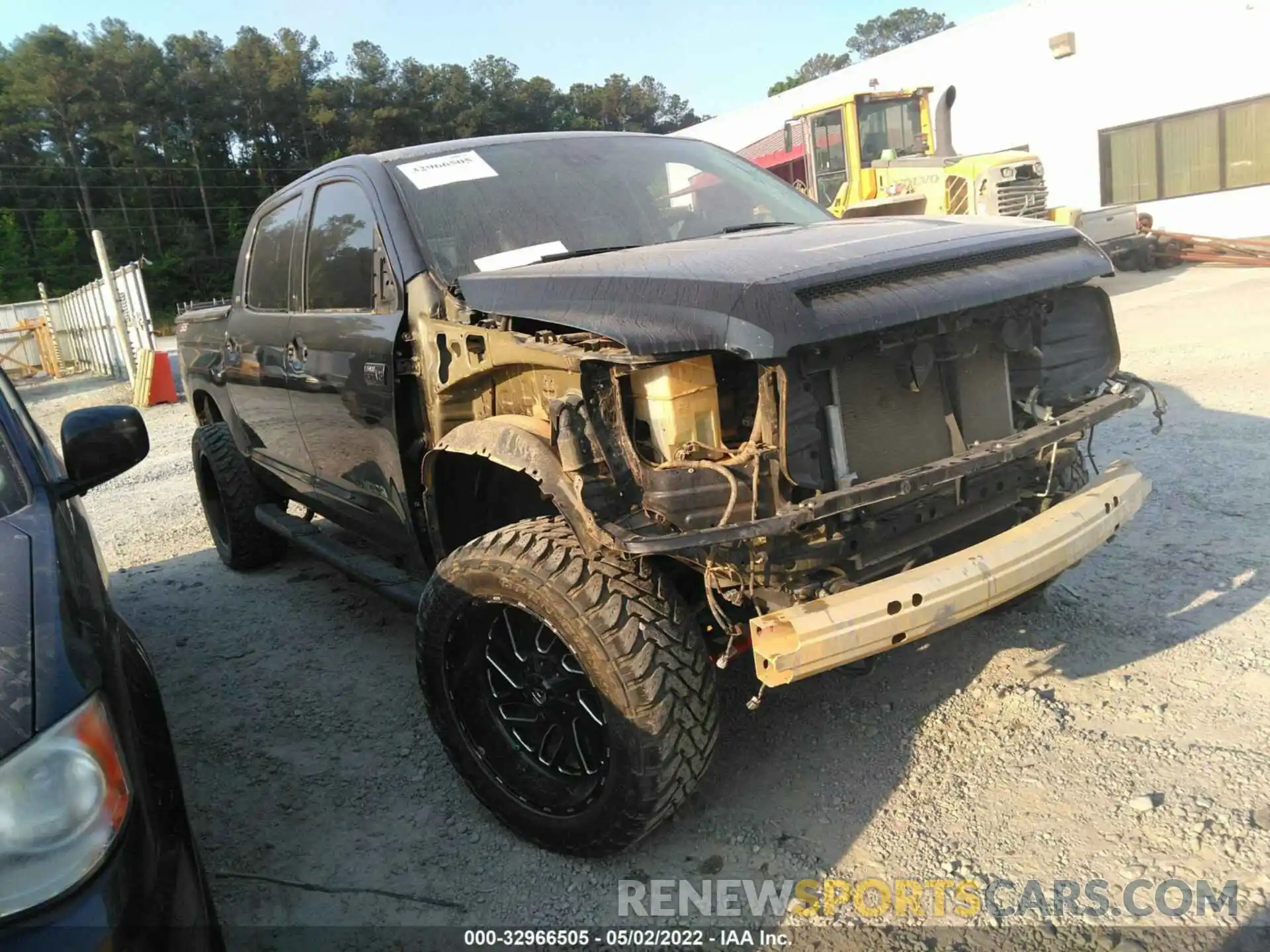 1 Photograph of a damaged car 5TFDY5F17LX884750 TOYOTA TUNDRA 4WD 2020