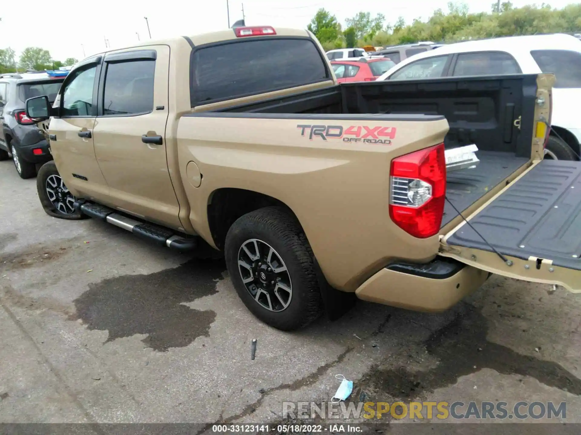 3 Photograph of a damaged car 5TFDY5F17LX885400 TOYOTA TUNDRA 4WD 2020