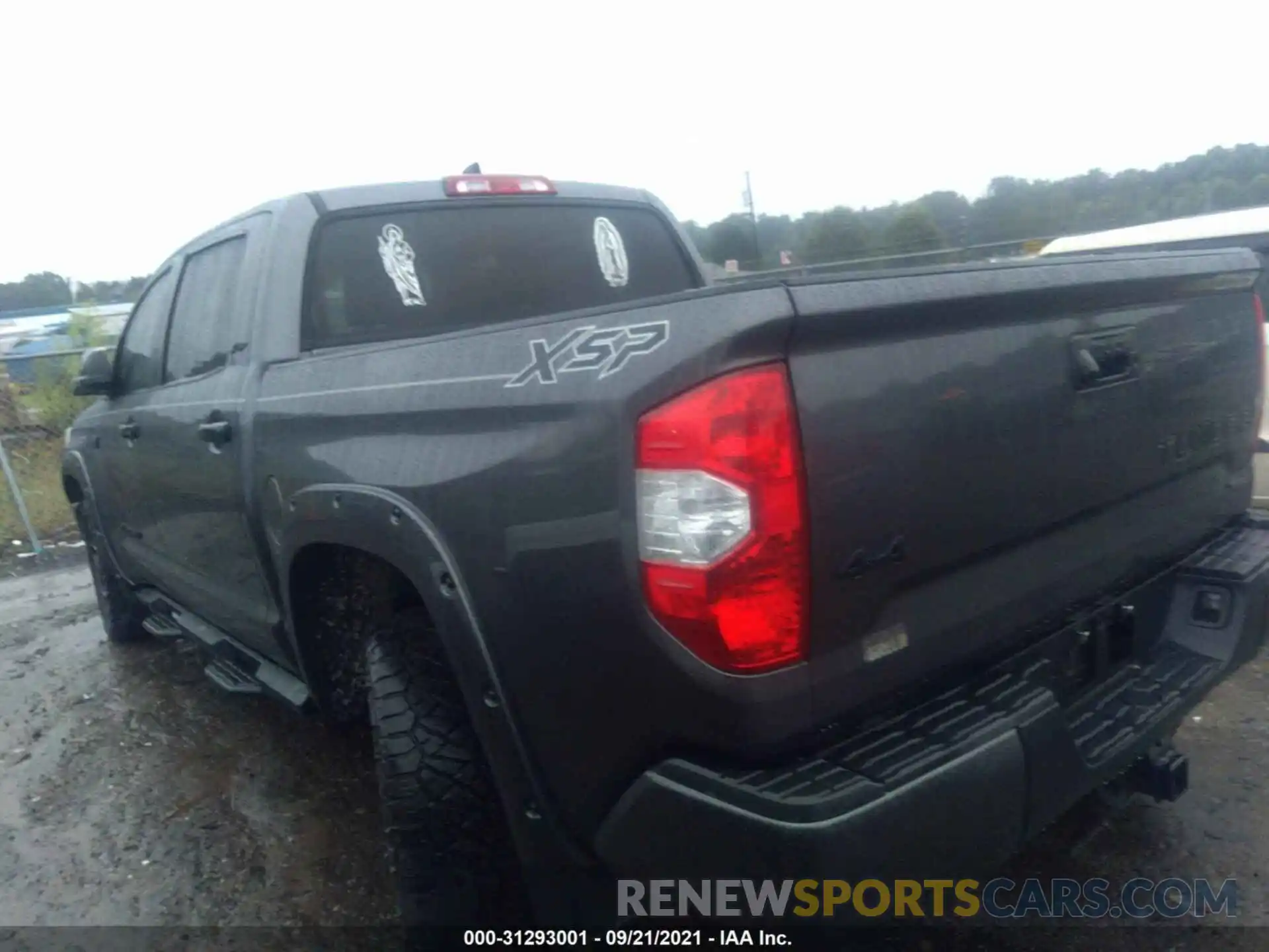 3 Photograph of a damaged car 5TFDY5F17LX903460 TOYOTA TUNDRA 4WD 2020