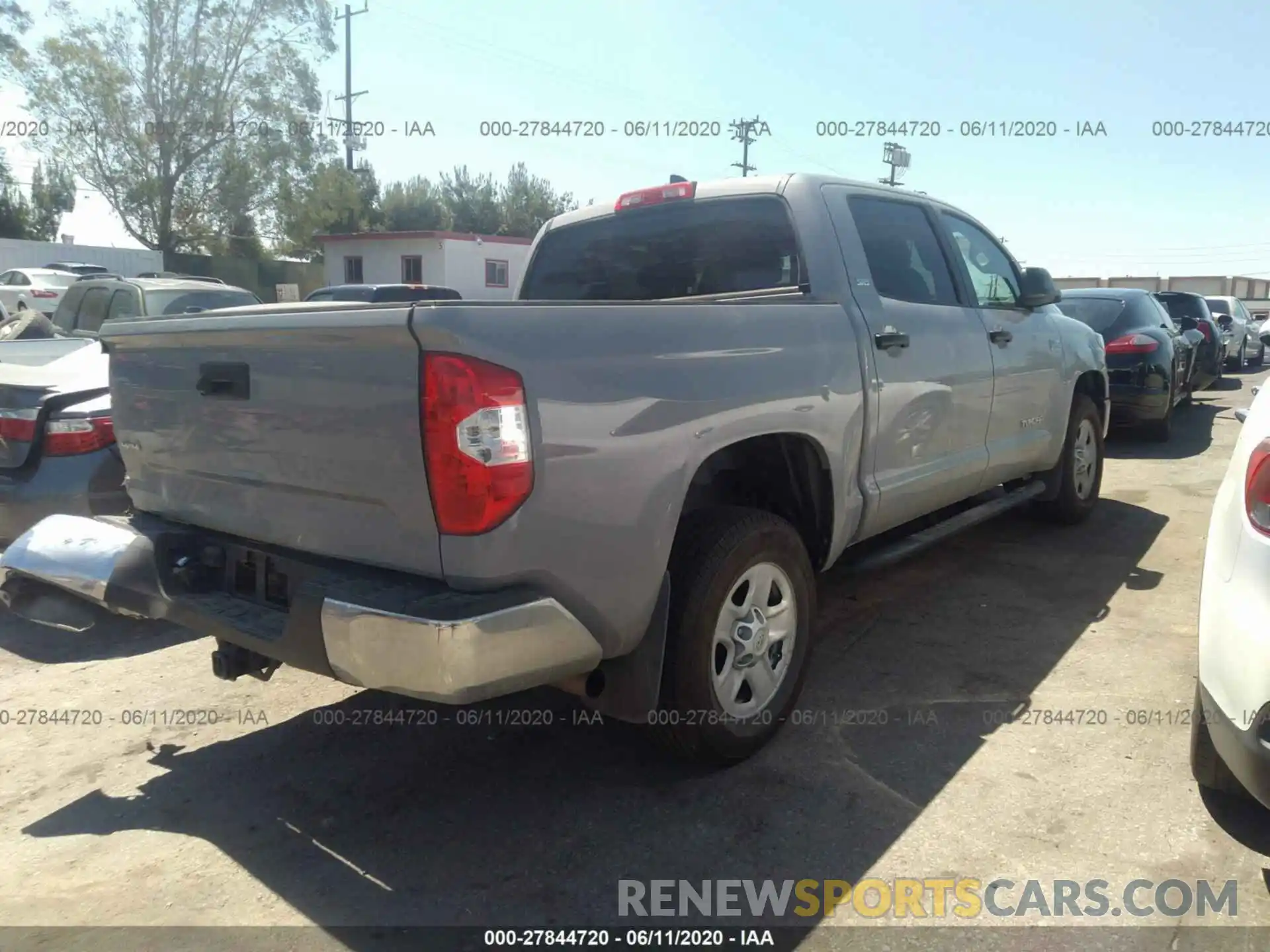 4 Photograph of a damaged car 5TFDY5F17LX914247 TOYOTA TUNDRA 4WD 2020