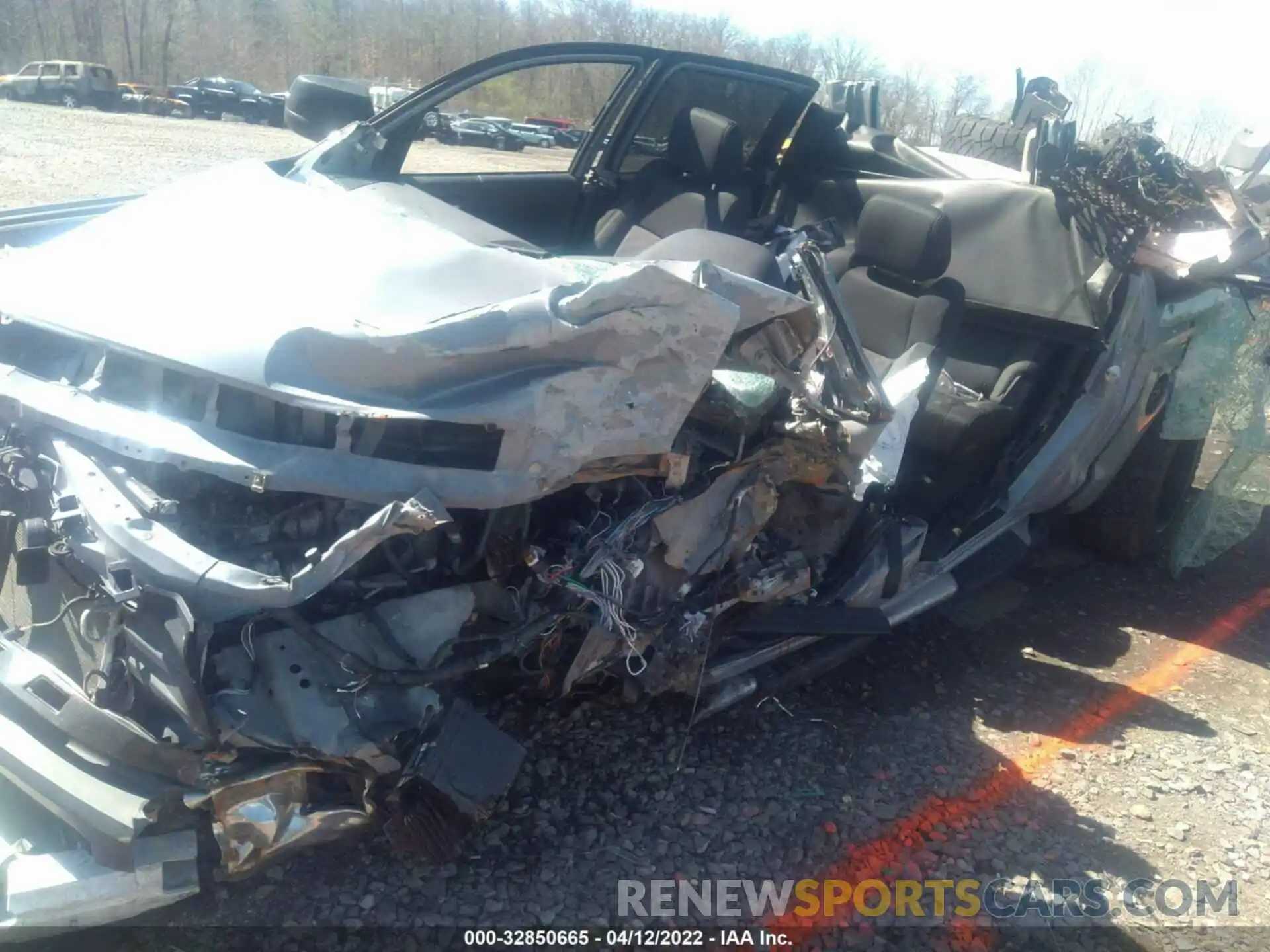 6 Photograph of a damaged car 5TFDY5F18LX902091 TOYOTA TUNDRA 4WD 2020