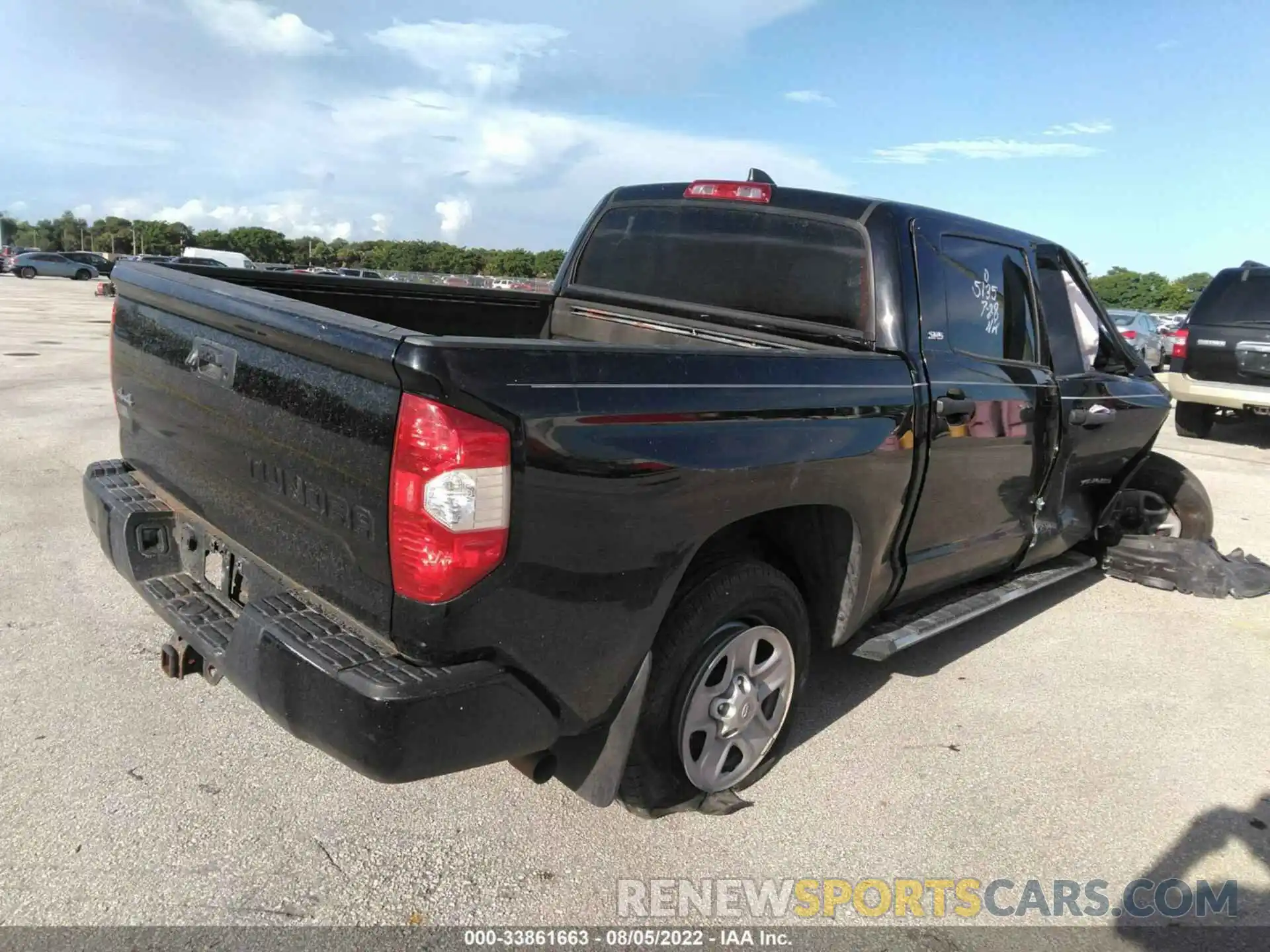 4 Photograph of a damaged car 5TFDY5F18LX945135 TOYOTA TUNDRA 4WD 2020