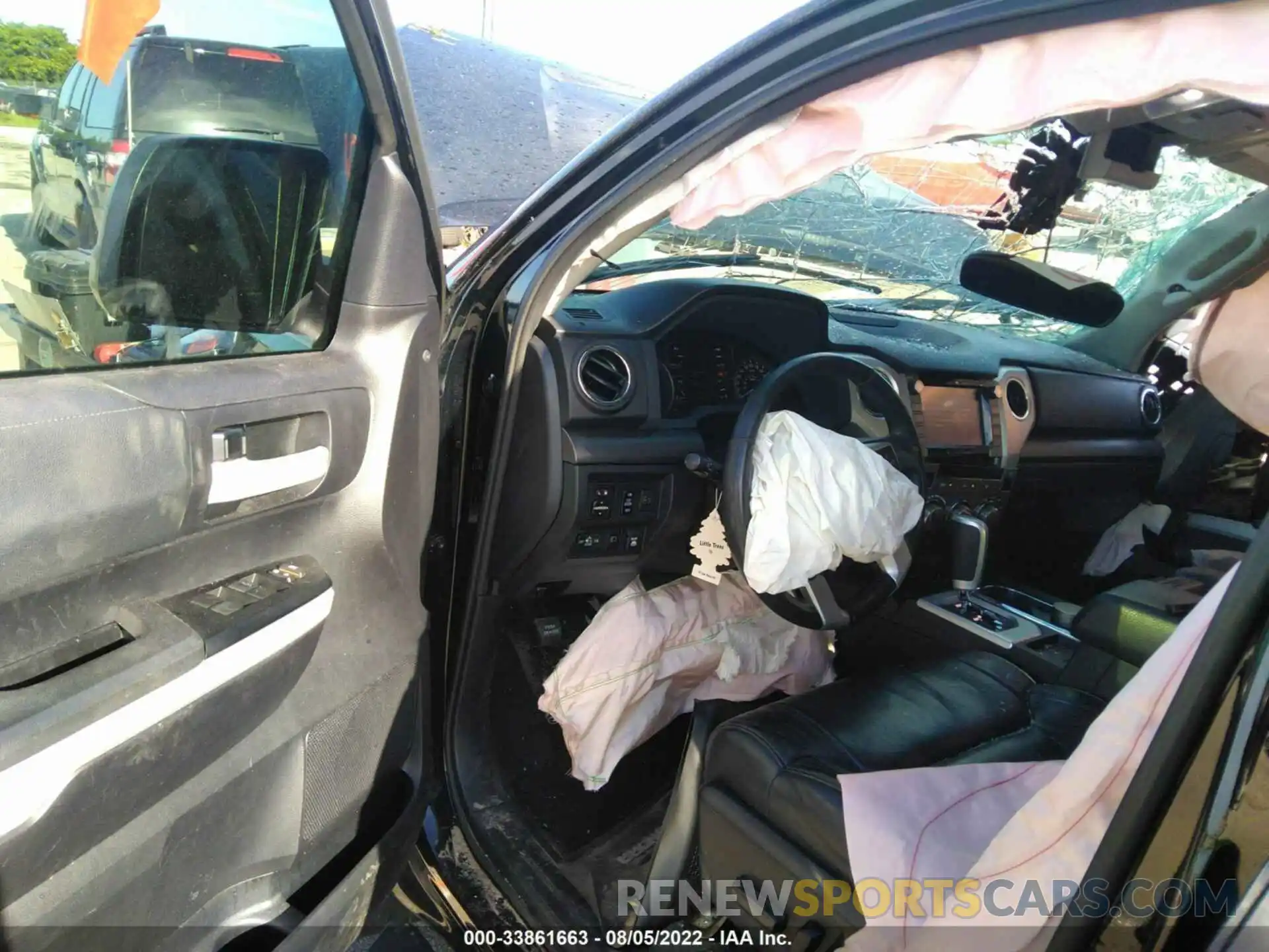 5 Photograph of a damaged car 5TFDY5F18LX945135 TOYOTA TUNDRA 4WD 2020