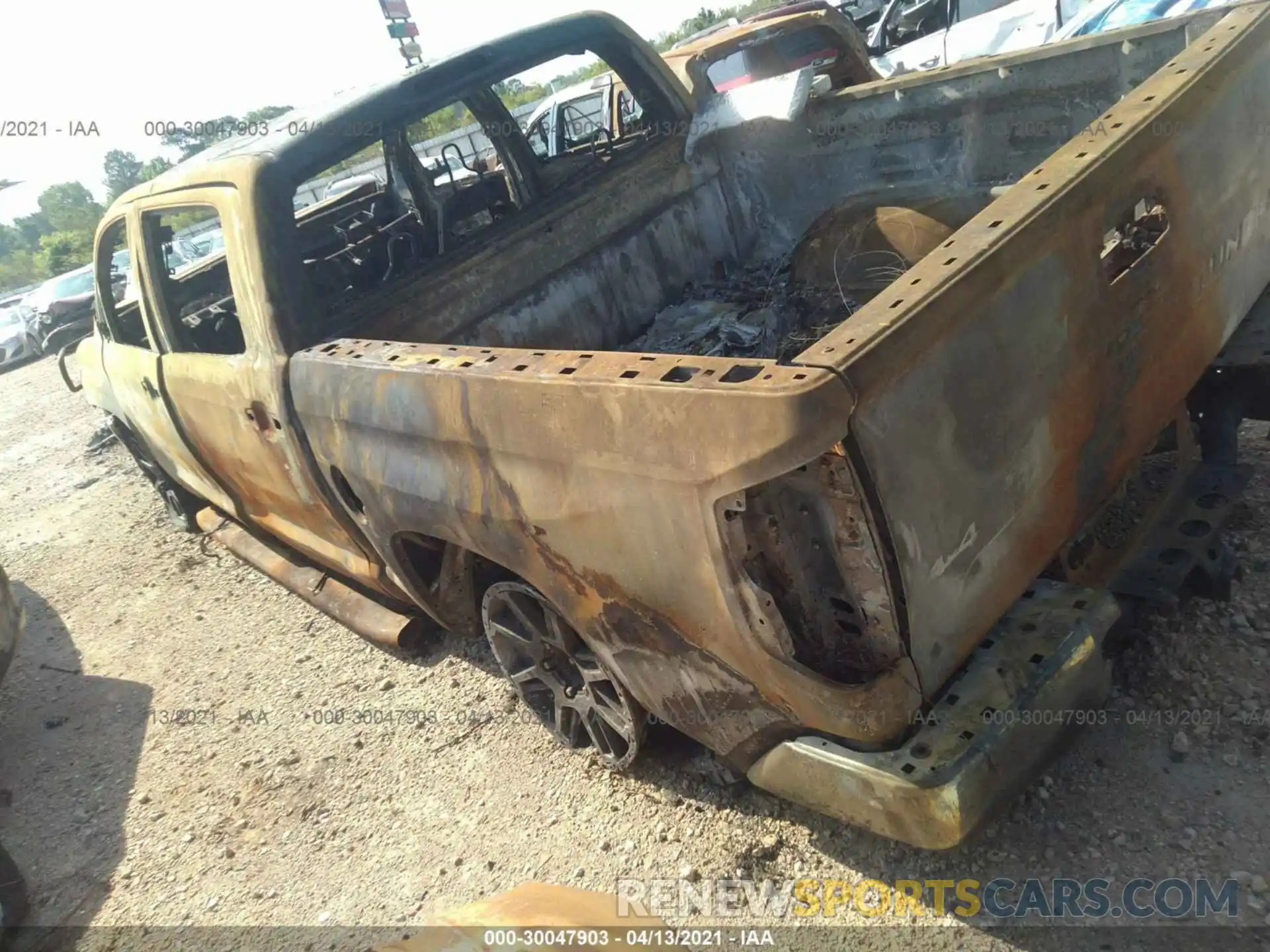 3 Photograph of a damaged car 5TFDY5F19LX899749 TOYOTA TUNDRA 4WD 2020