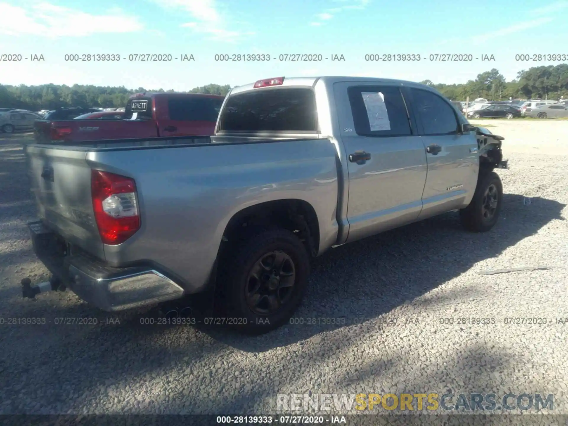 4 Photograph of a damaged car 5TFDY5F19LX917330 TOYOTA TUNDRA 4WD 2020