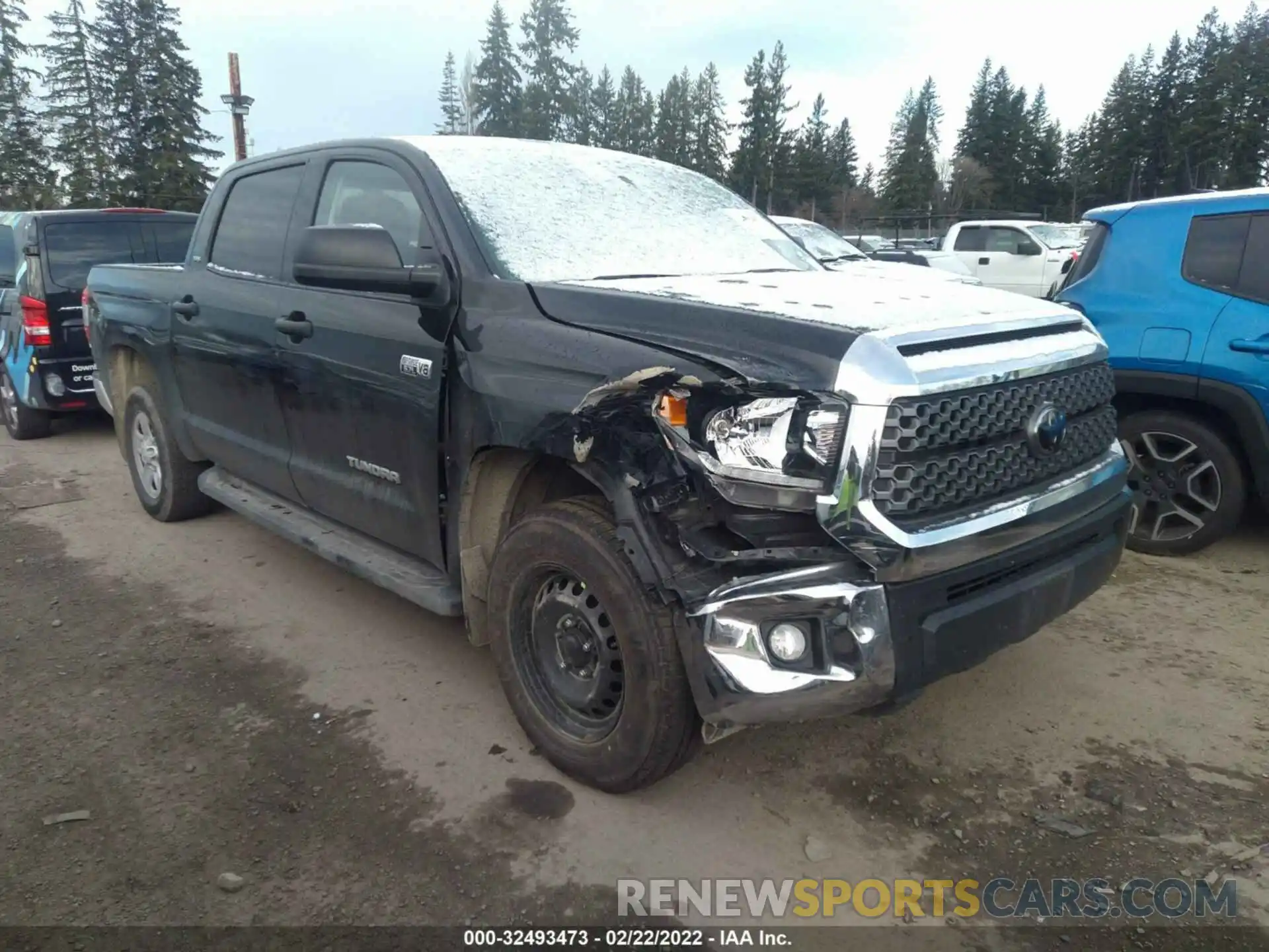 1 Photograph of a damaged car 5TFDY5F19LX924519 TOYOTA TUNDRA 4WD 2020