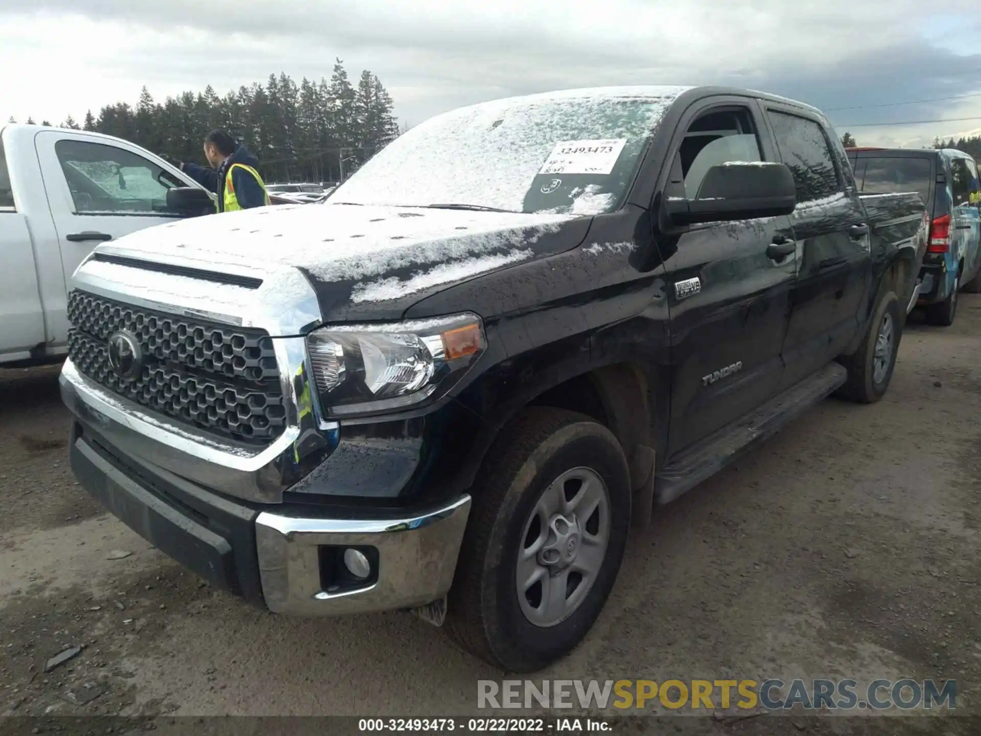 2 Photograph of a damaged car 5TFDY5F19LX924519 TOYOTA TUNDRA 4WD 2020