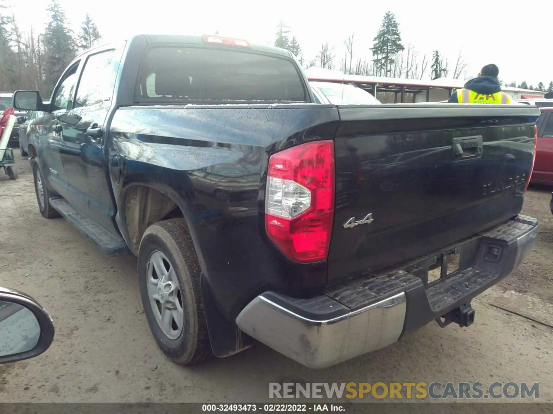 3 Photograph of a damaged car 5TFDY5F19LX924519 TOYOTA TUNDRA 4WD 2020