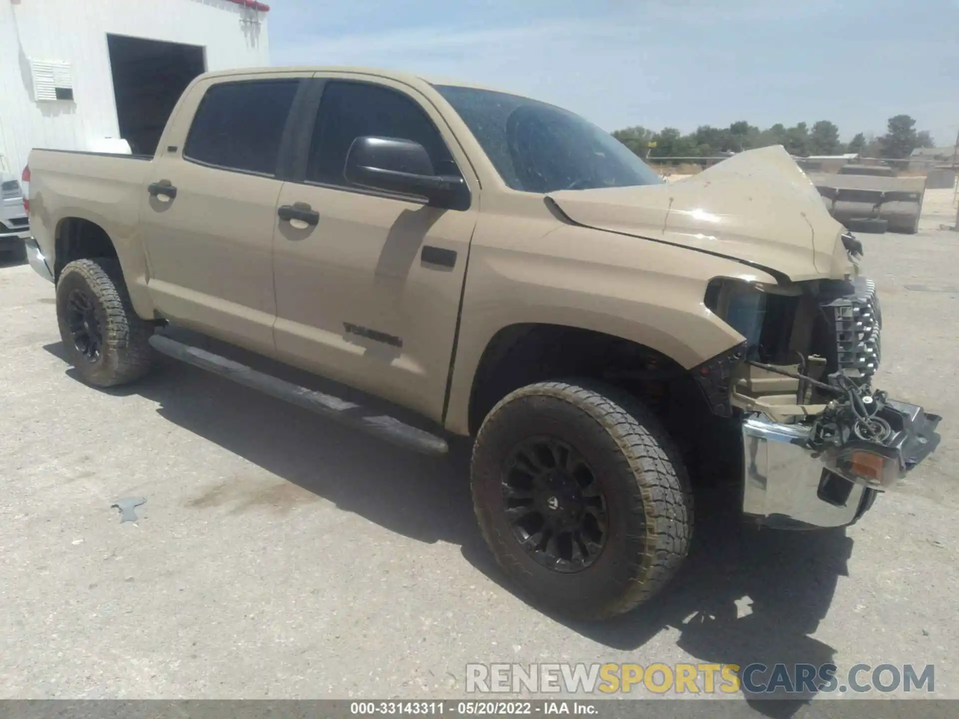 1 Photograph of a damaged car 5TFDY5F19LX932216 TOYOTA TUNDRA 4WD 2020