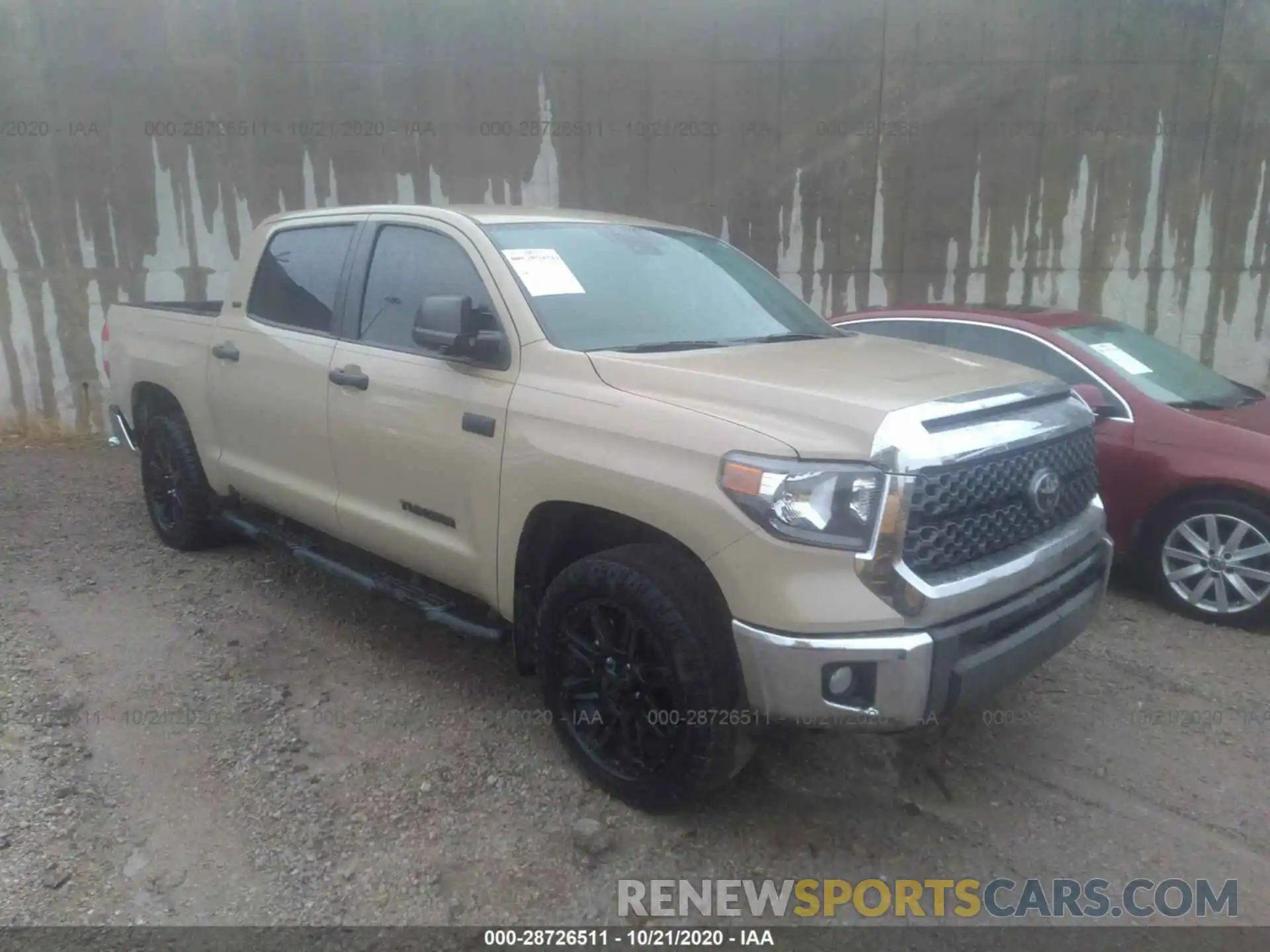 1 Photograph of a damaged car 5TFDY5F19LX932748 TOYOTA TUNDRA 4WD 2020