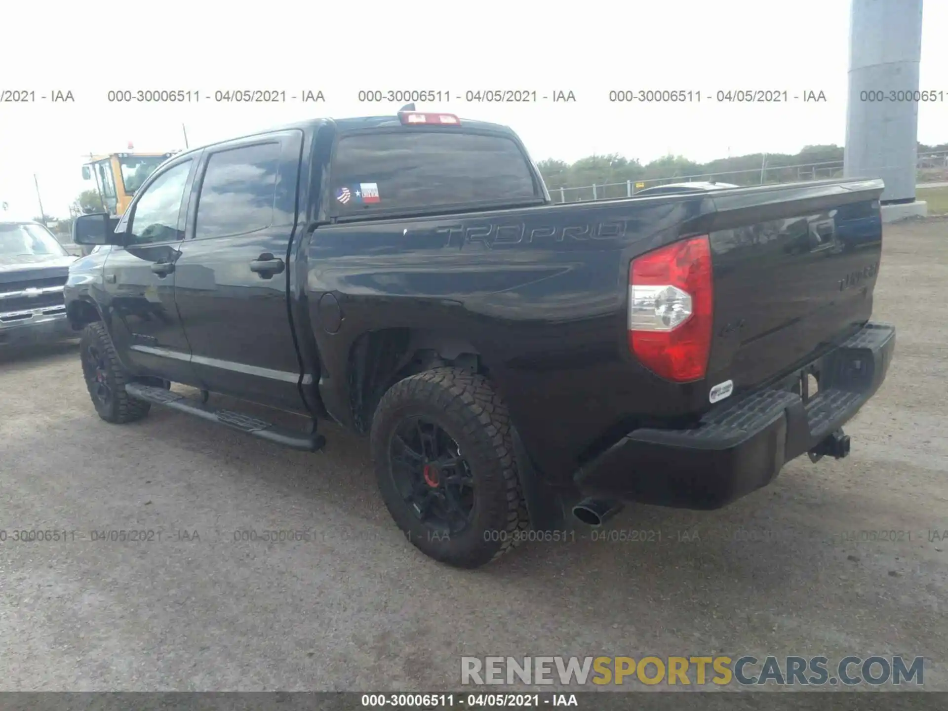 3 Photograph of a damaged car 5TFDY5F19LX944673 TOYOTA TUNDRA 4WD 2020