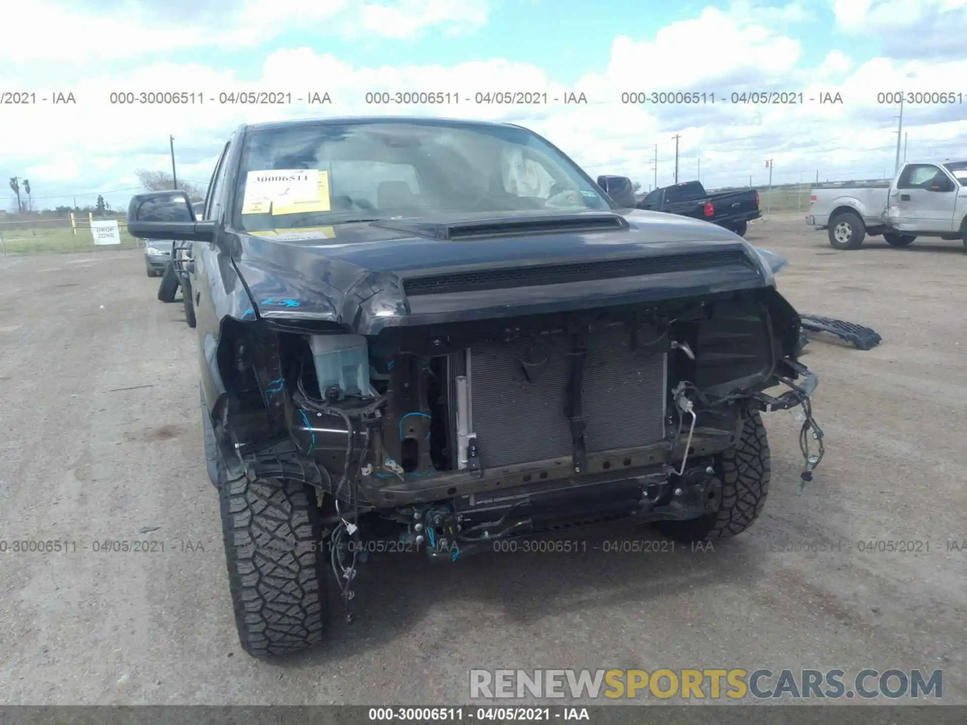 6 Photograph of a damaged car 5TFDY5F19LX944673 TOYOTA TUNDRA 4WD 2020