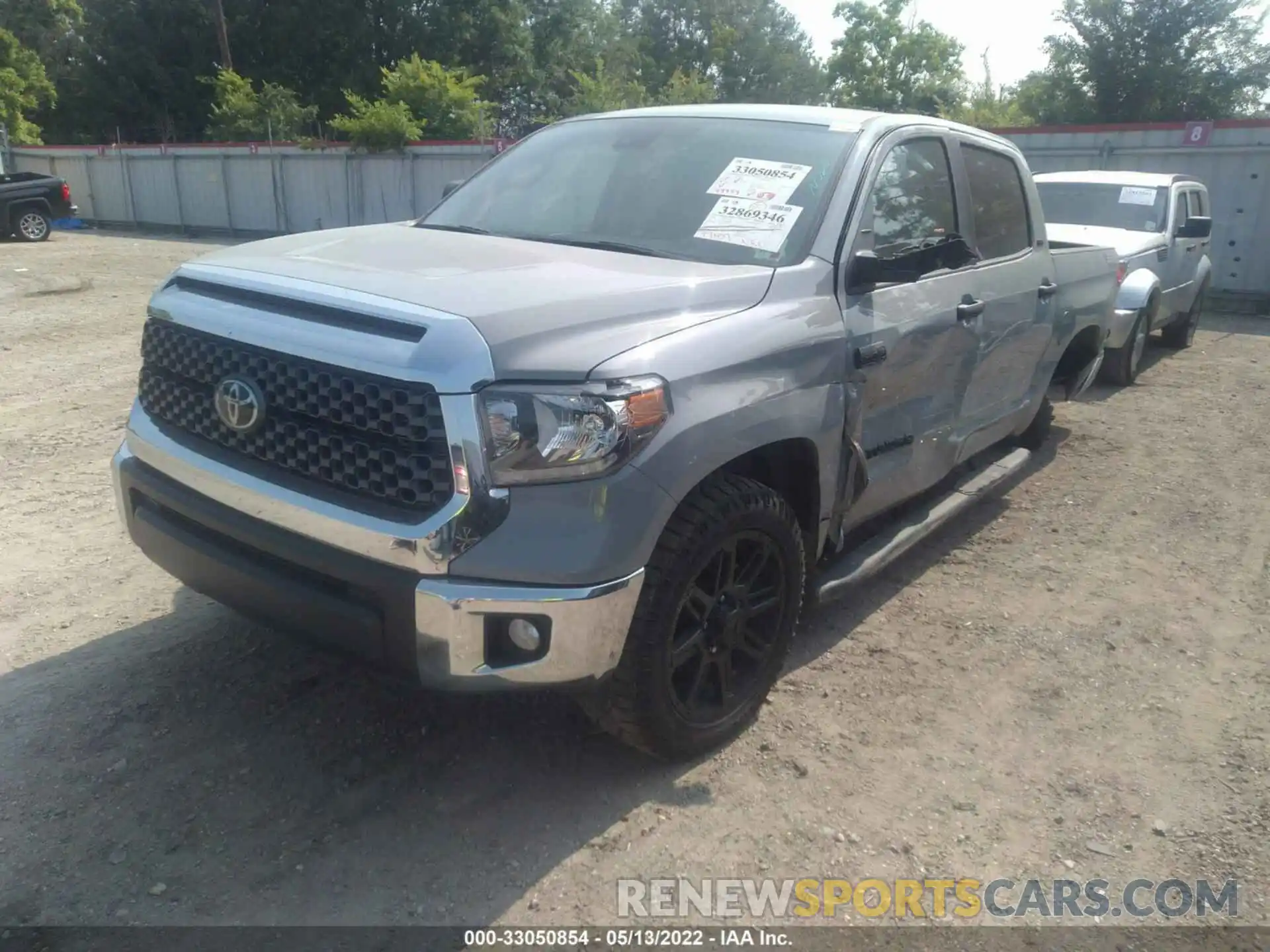 2 Photograph of a damaged car 5TFDY5F1XLX898688 TOYOTA TUNDRA 4WD 2020