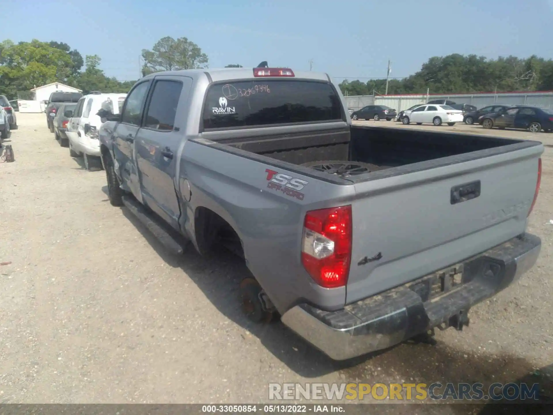 3 Photograph of a damaged car 5TFDY5F1XLX898688 TOYOTA TUNDRA 4WD 2020