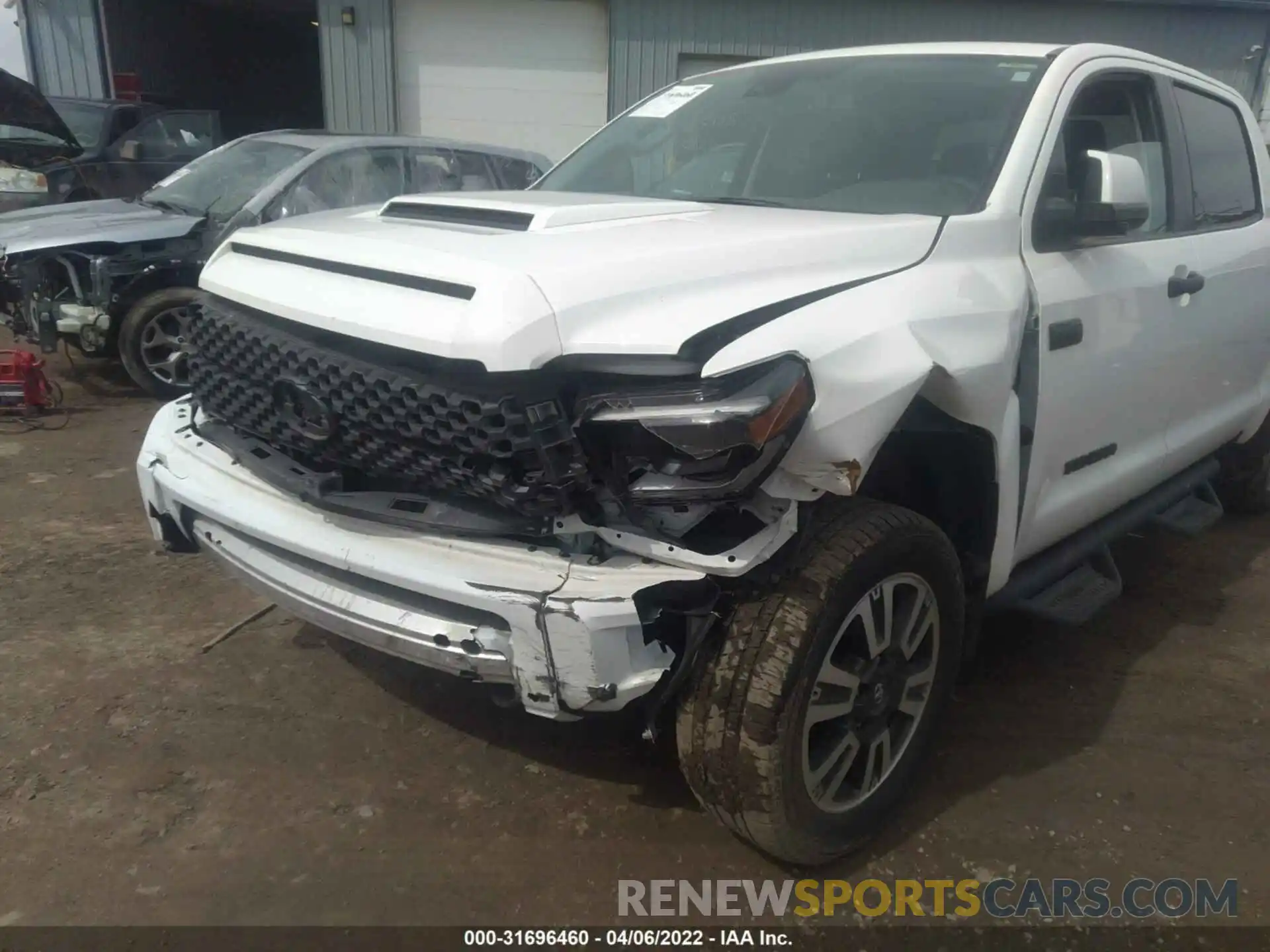 6 Photograph of a damaged car 5TFDY5F1XLX940826 TOYOTA TUNDRA 4WD 2020